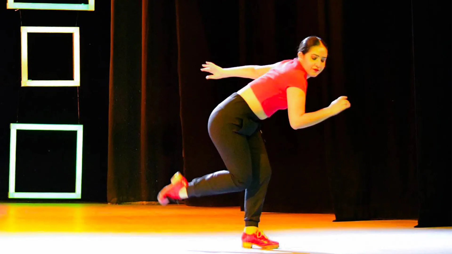 Alumna del Tec campus Laguna participó en mundial de tap