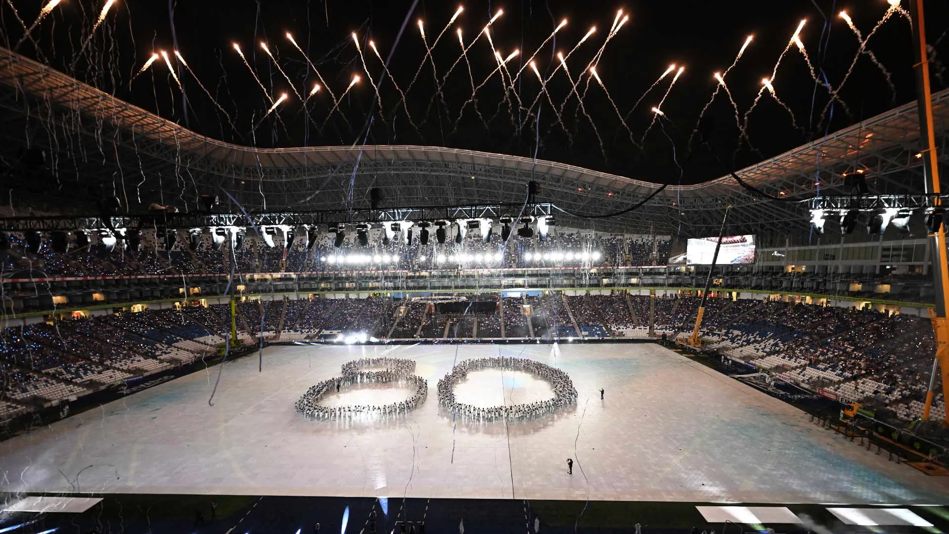 Estadio BBVA en espectáculo FESTUM, 80 aniversario del Tec de Monterrey