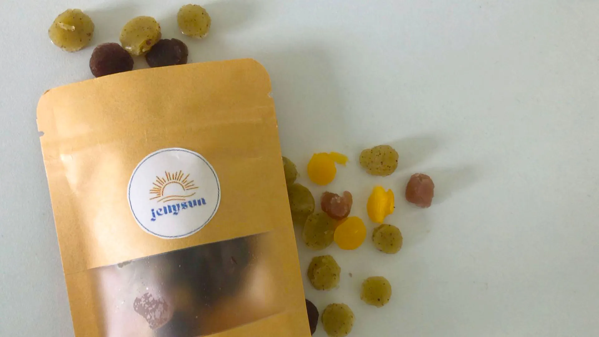 Jellysun es un proyecto que surgió de la necesidad de proteger la piel del sol debido a los altos precio de este tipo de productos 