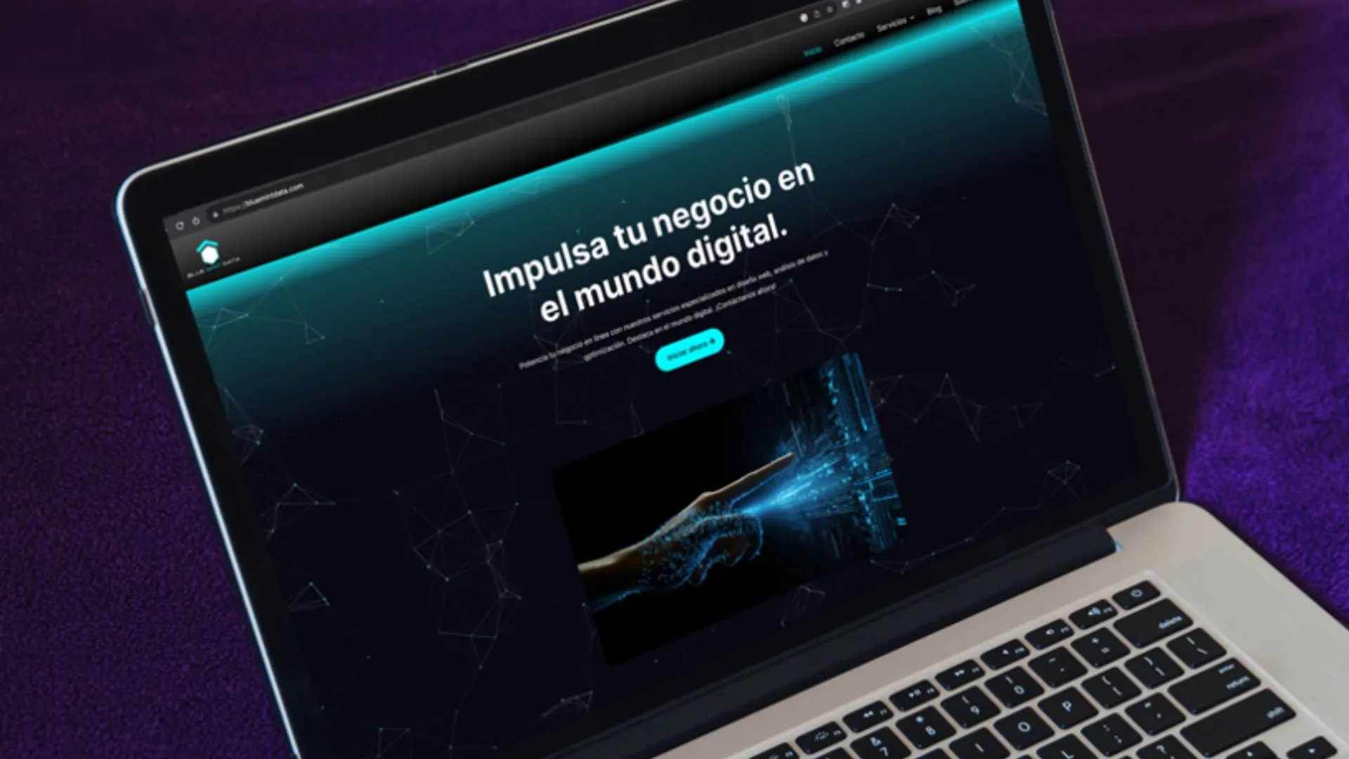 Estudiantes transforman empresas con datos y soluciones de inteligencia de negocios