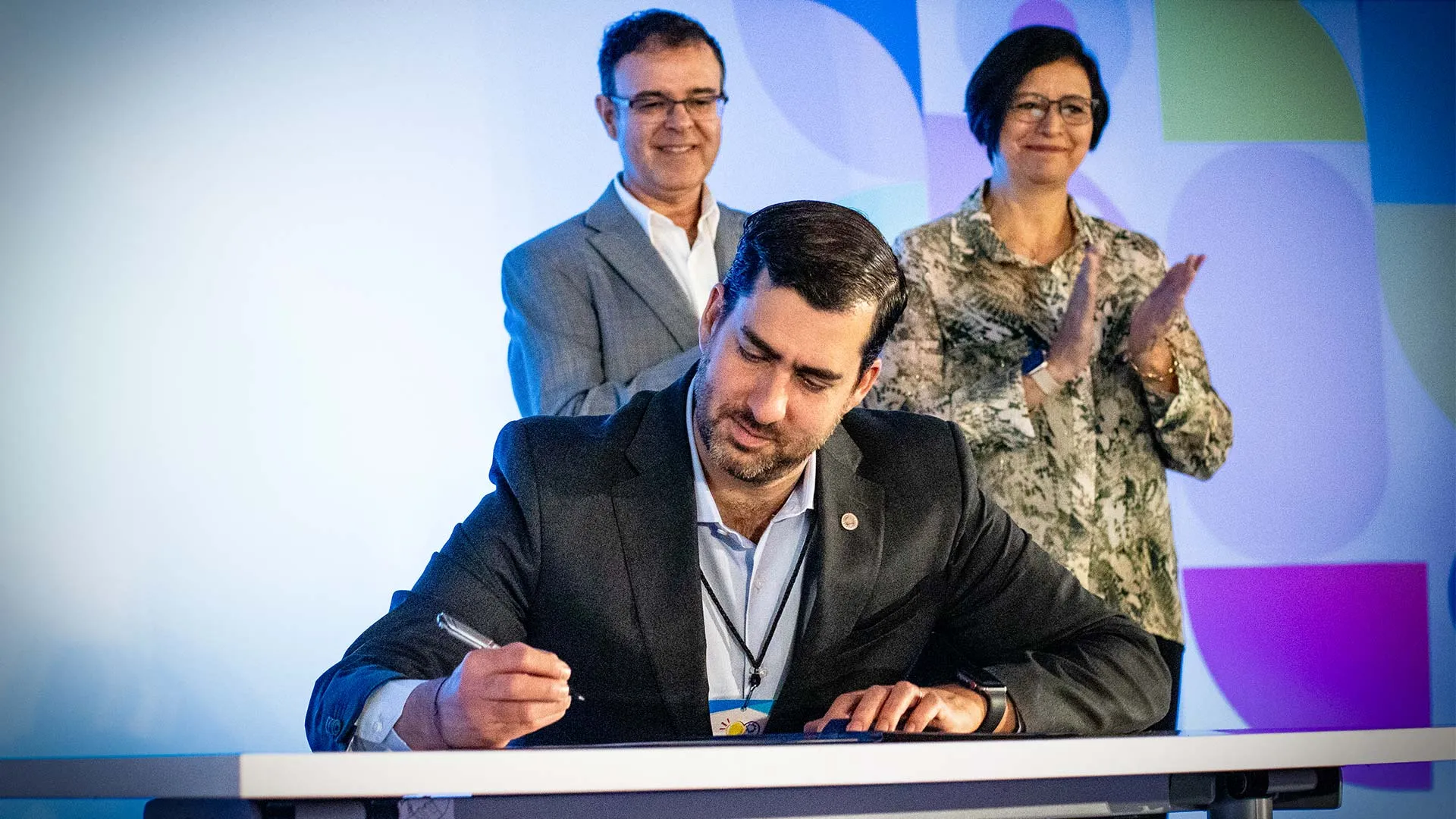 Tec de Monterrey y fundación SER impulsan escuelas públicas con PrepaNet