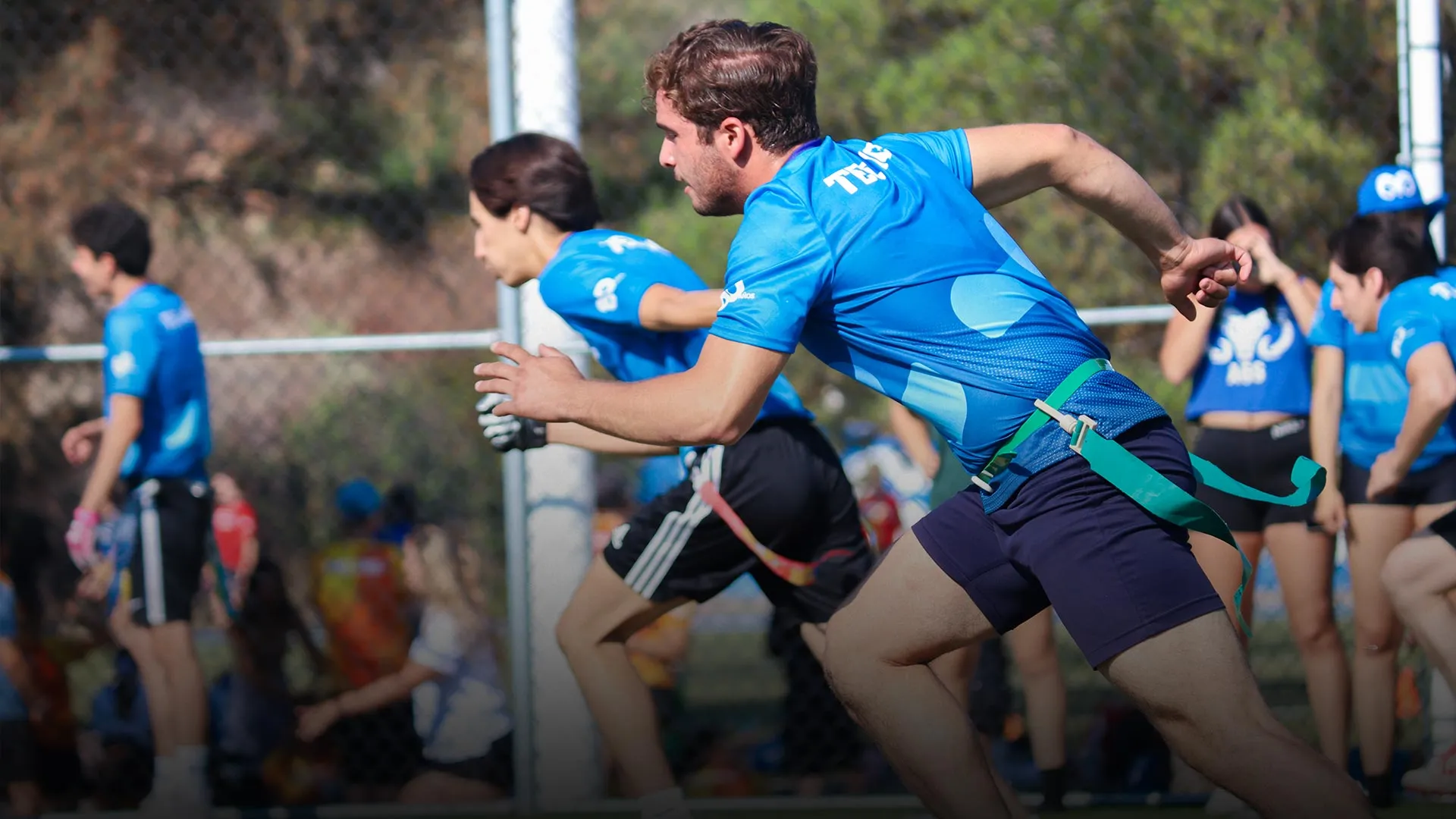 Equipo representante de campus Aguascalientes tocho bandera