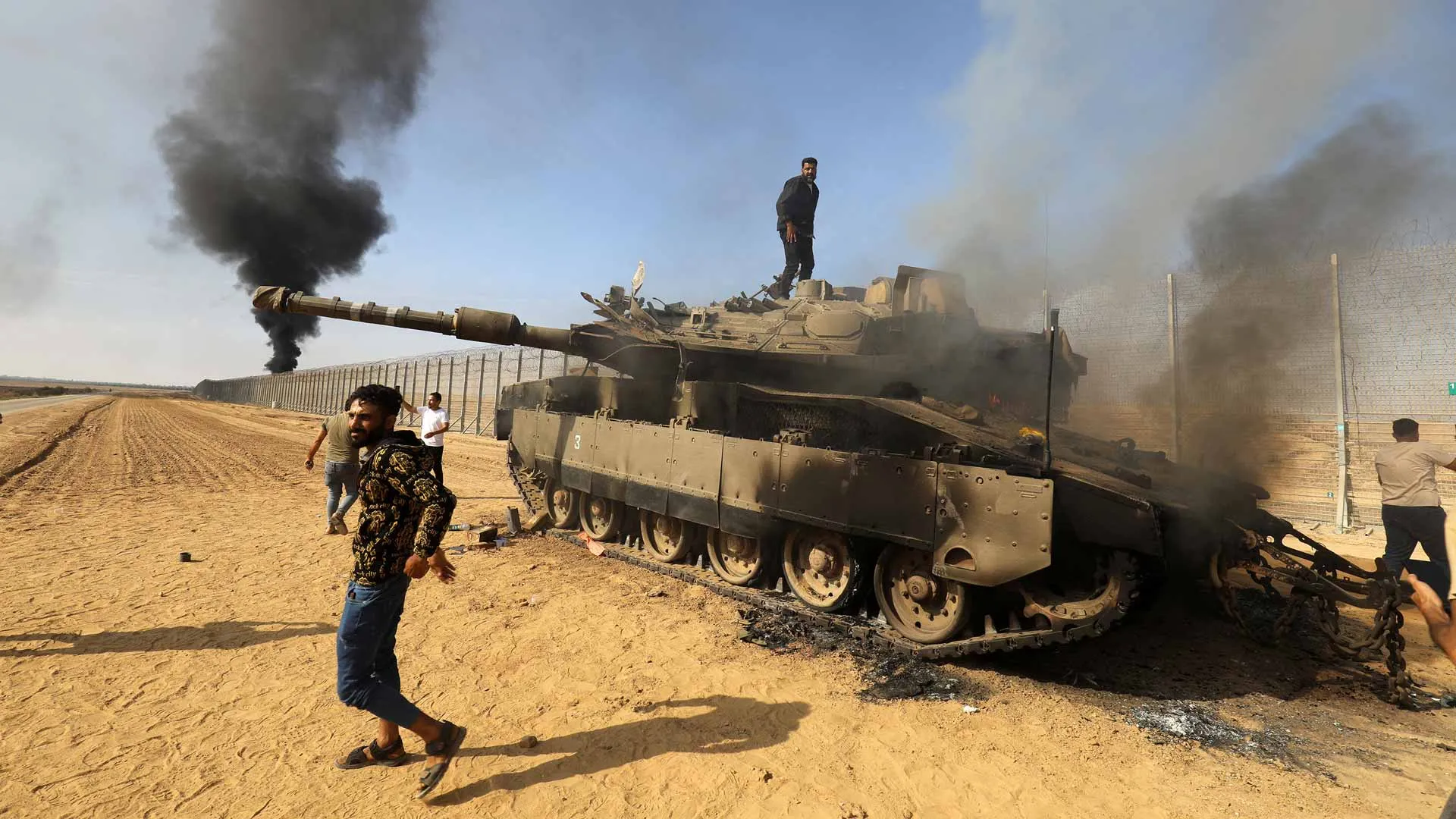 Tanque blindado de Israel es destruido por milicias palestinas de Hamas