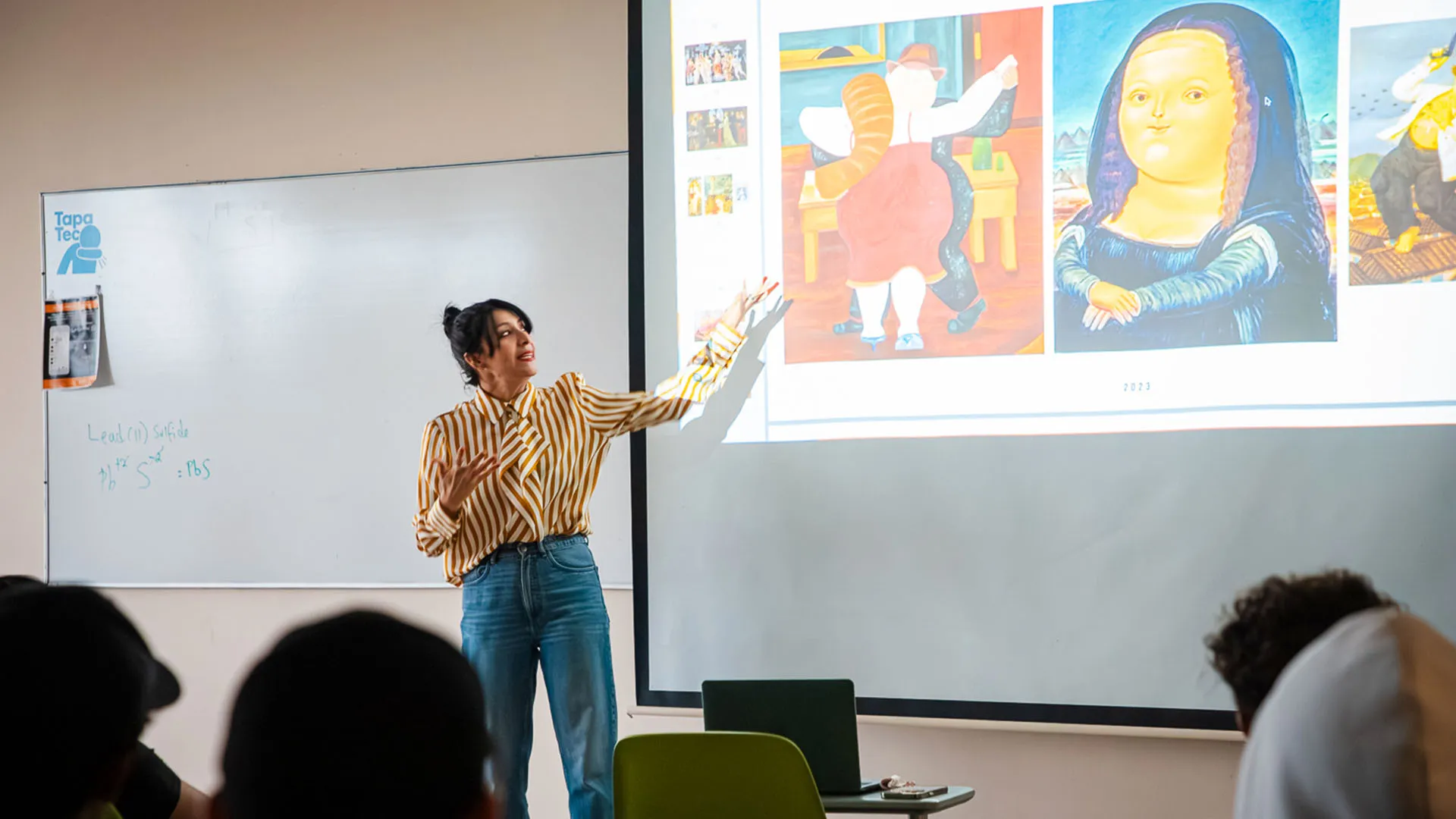 Profesora Tec es influencer sobre arte y diseño