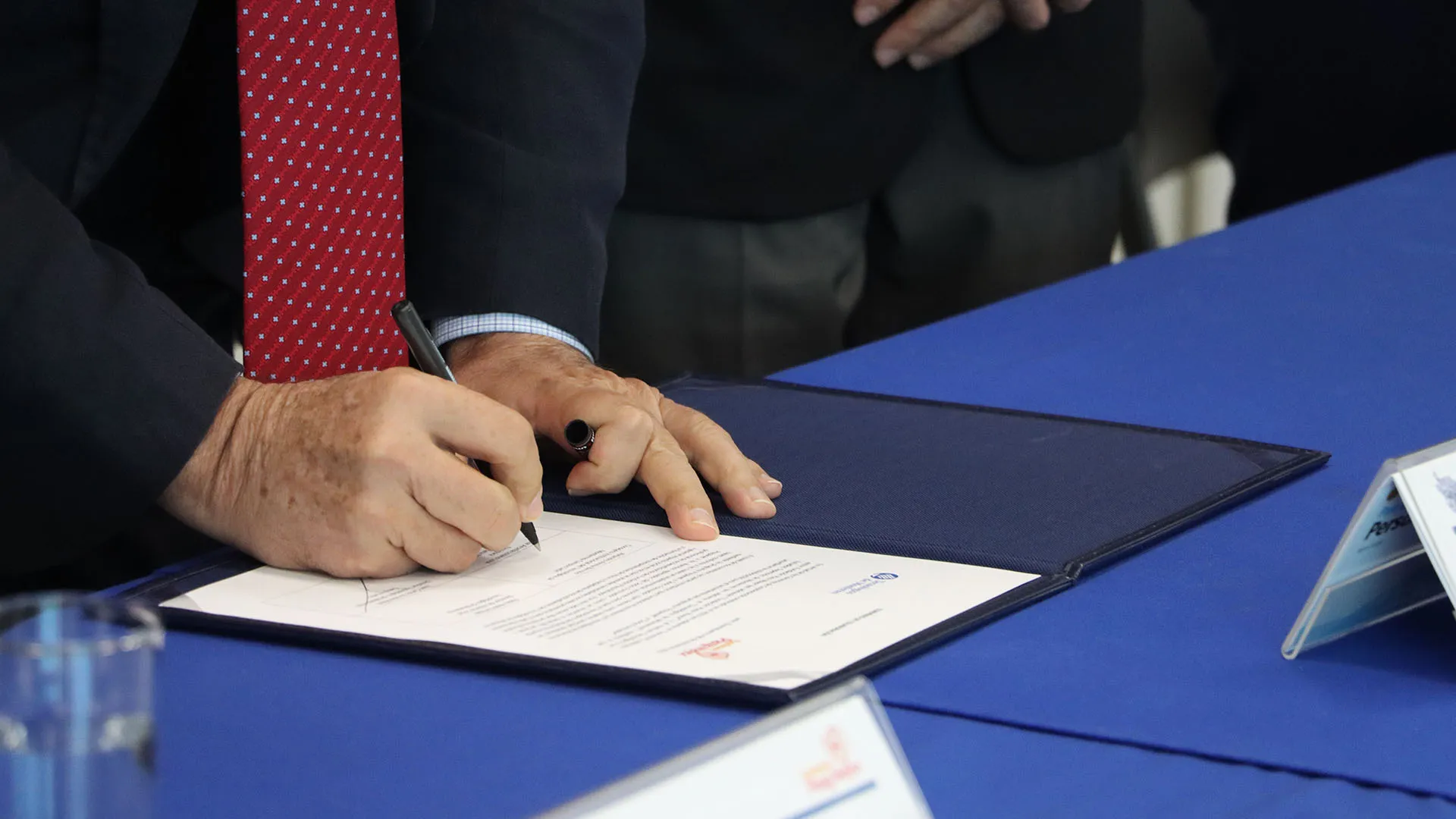 Firman convenio con PrepaNet