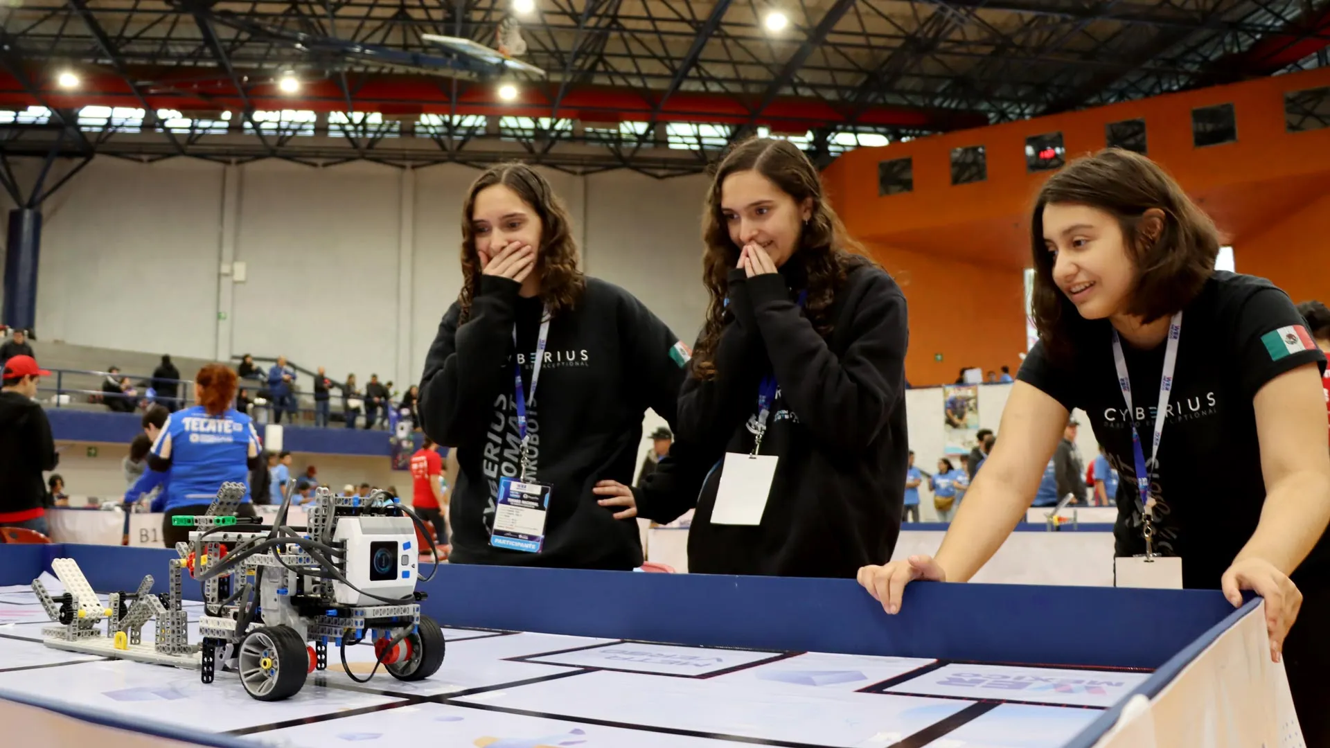 Cyberius durante una tarea en el torneo nacional de WER México.