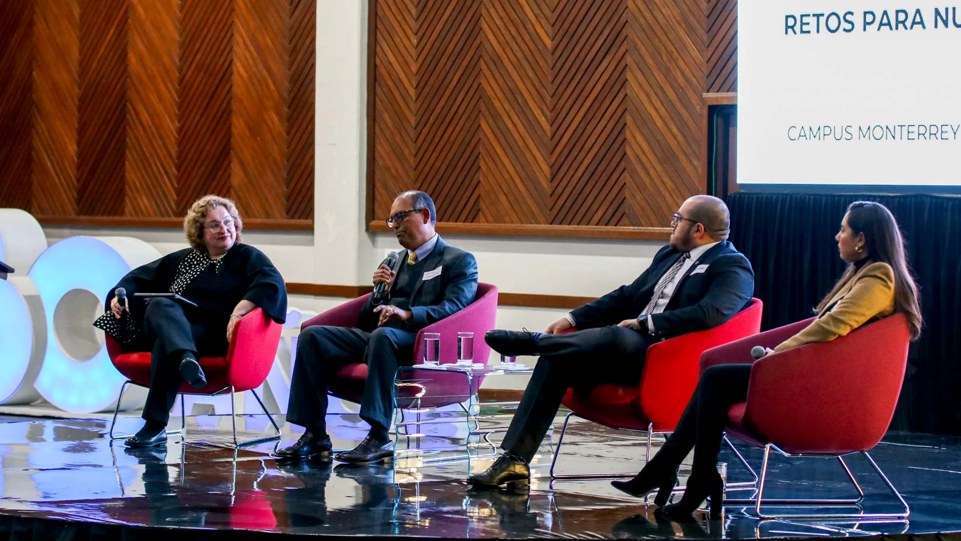 El "Encuentro EXATEC" fue realizado en el Centro de Congresos del campus Monterrey.