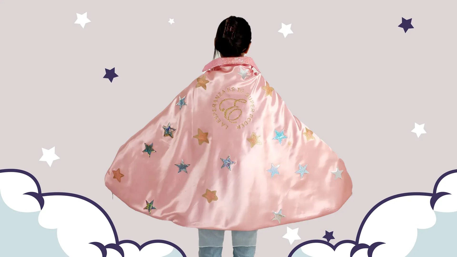 Las PrepaTec de Monterrey realizaron capas para la Fundación Pame, que serán entregadas a niños y adolescentes que luchan contra el cáncer.