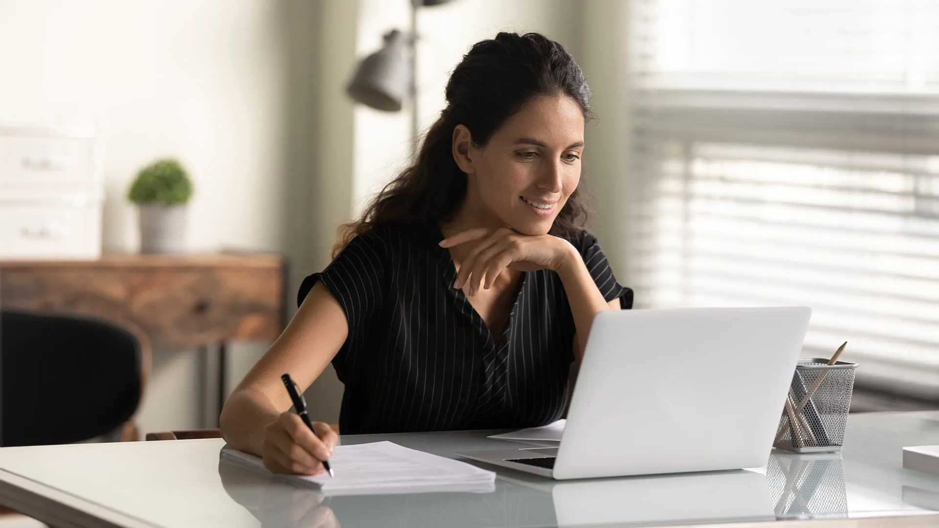 Colaboradores del Tec cuentan con acceso sin costo a certificaciones y cursos en Coursera.