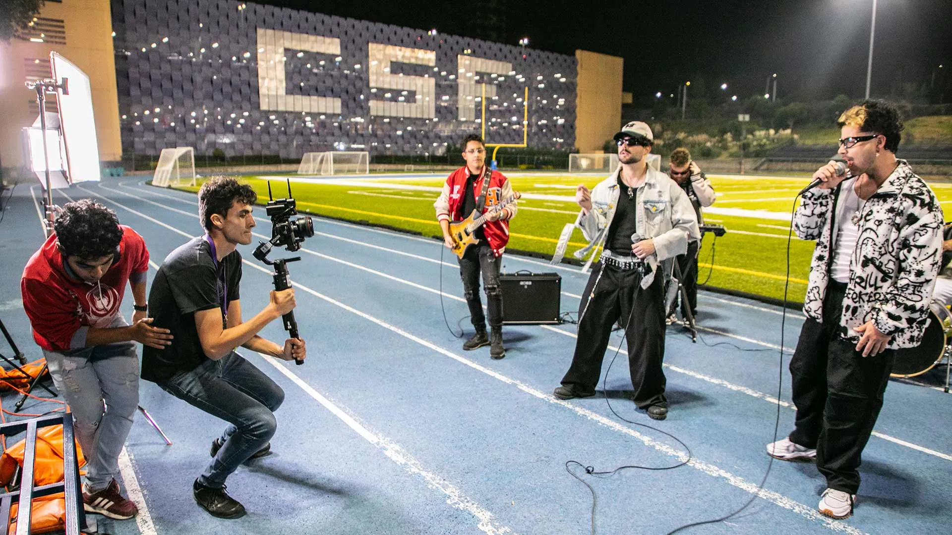 Estudiantes colaboraron con Paramount en producción musical