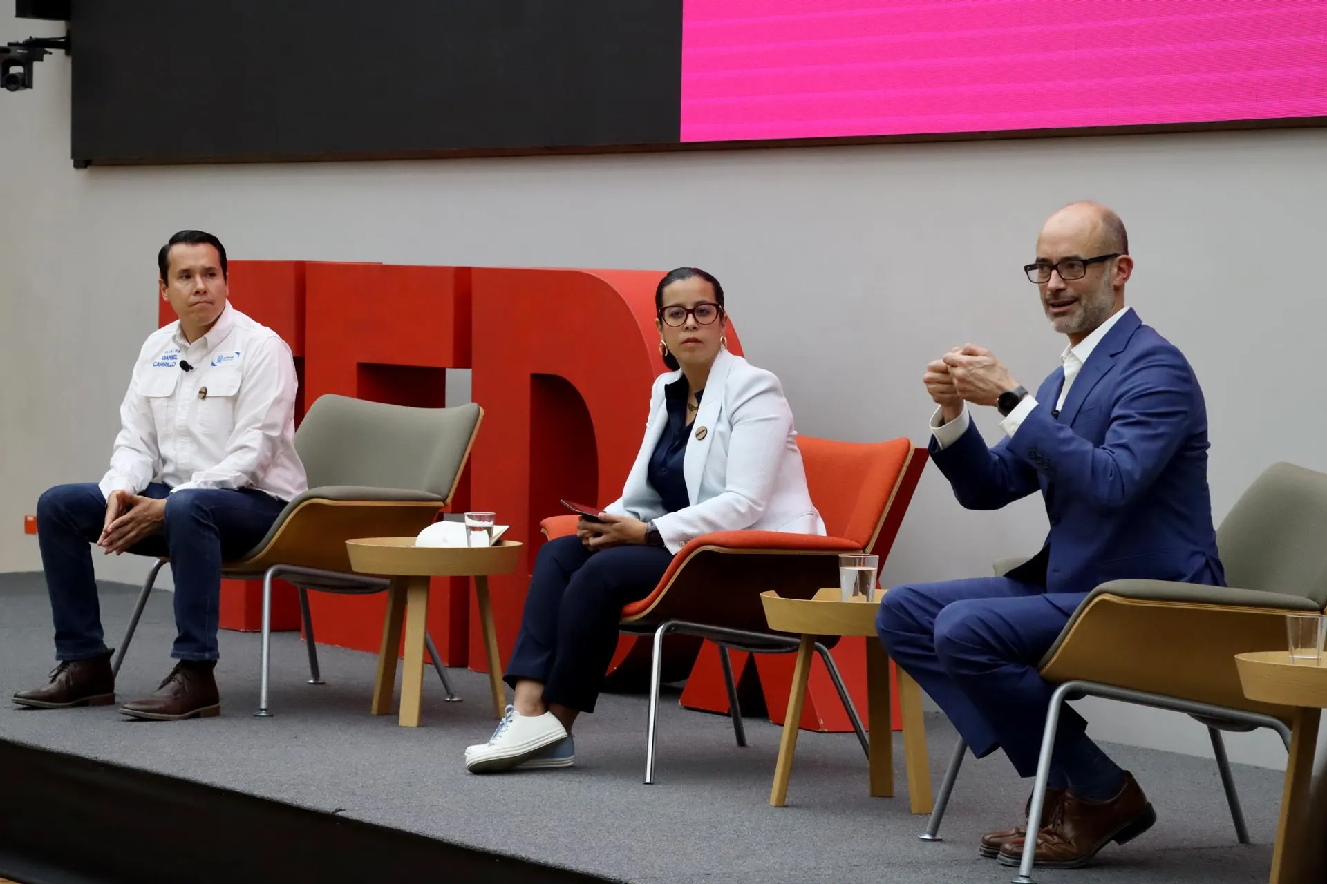 Los alcaldes durante el panel de análisis, en Countdown.