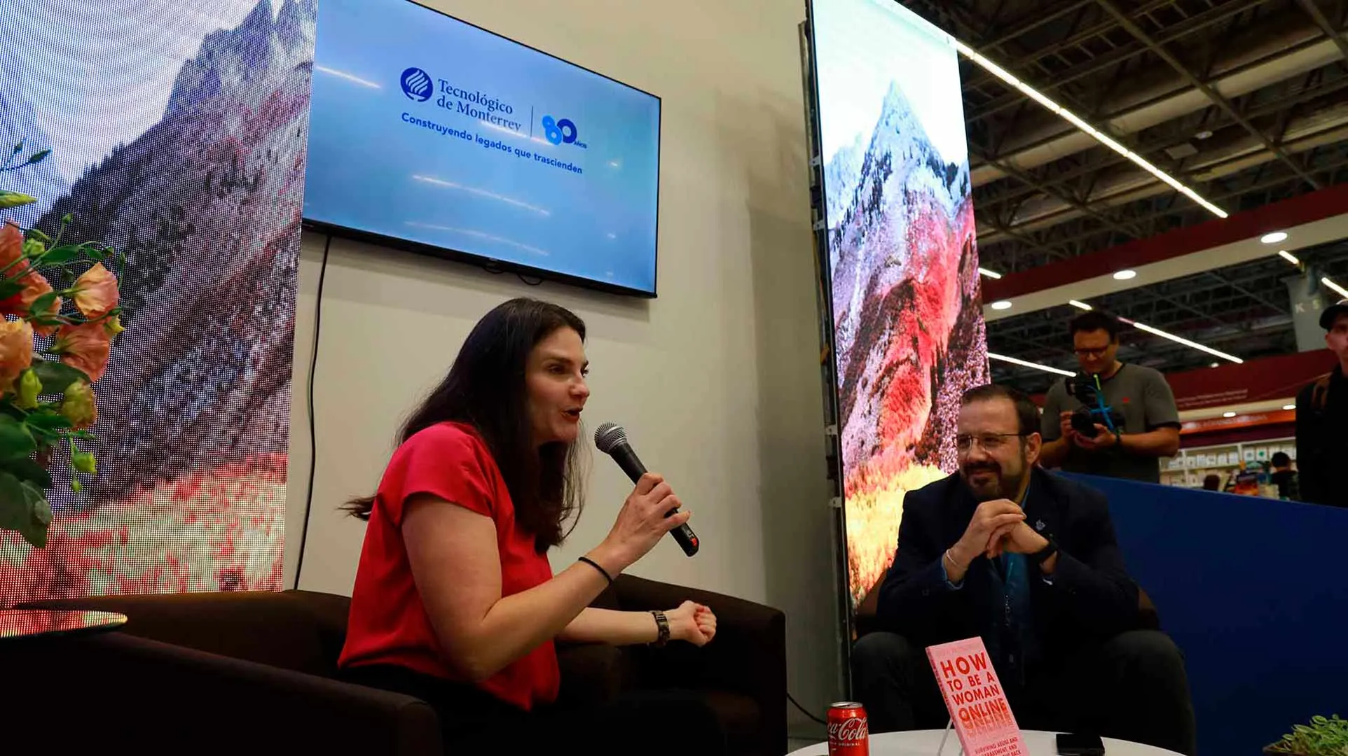 Inteligencia artificial y desinformación, charla impartida en la FIL por el Tec Guadalajara. 