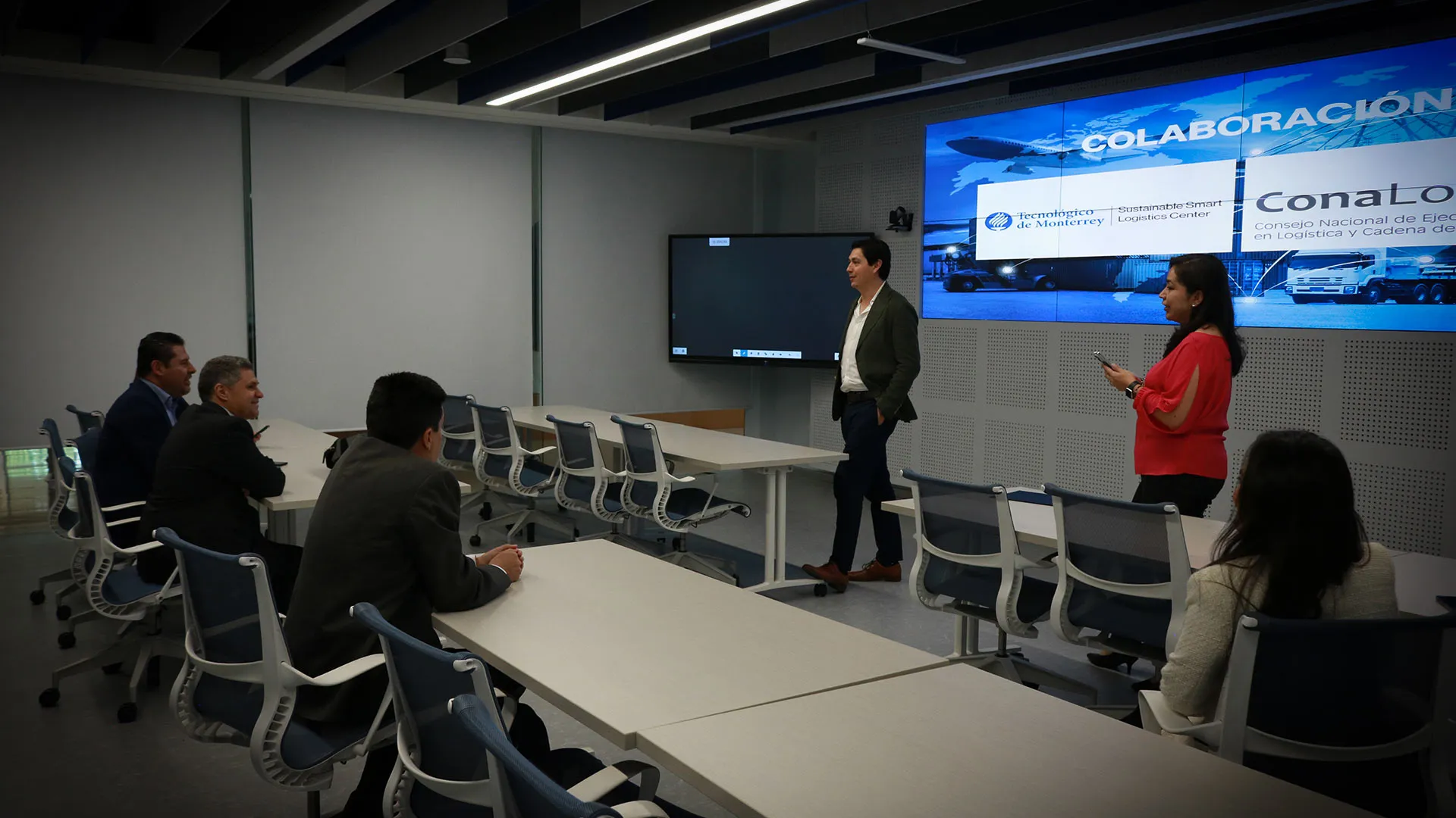 Tec y CONALOG impulsan la logística en México