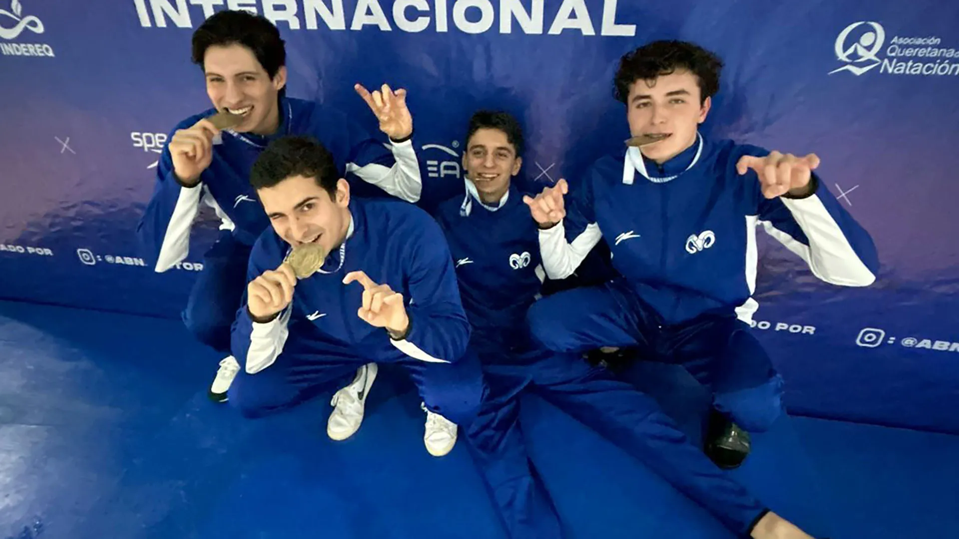 ¡Borregos rompe récords! Imponen marca en natación