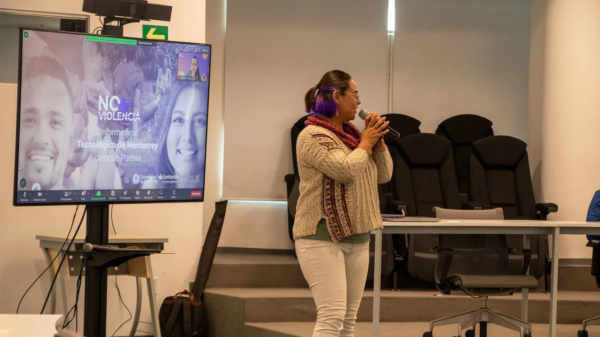 Xanat Vaitiare en la presentación de resultados del programa