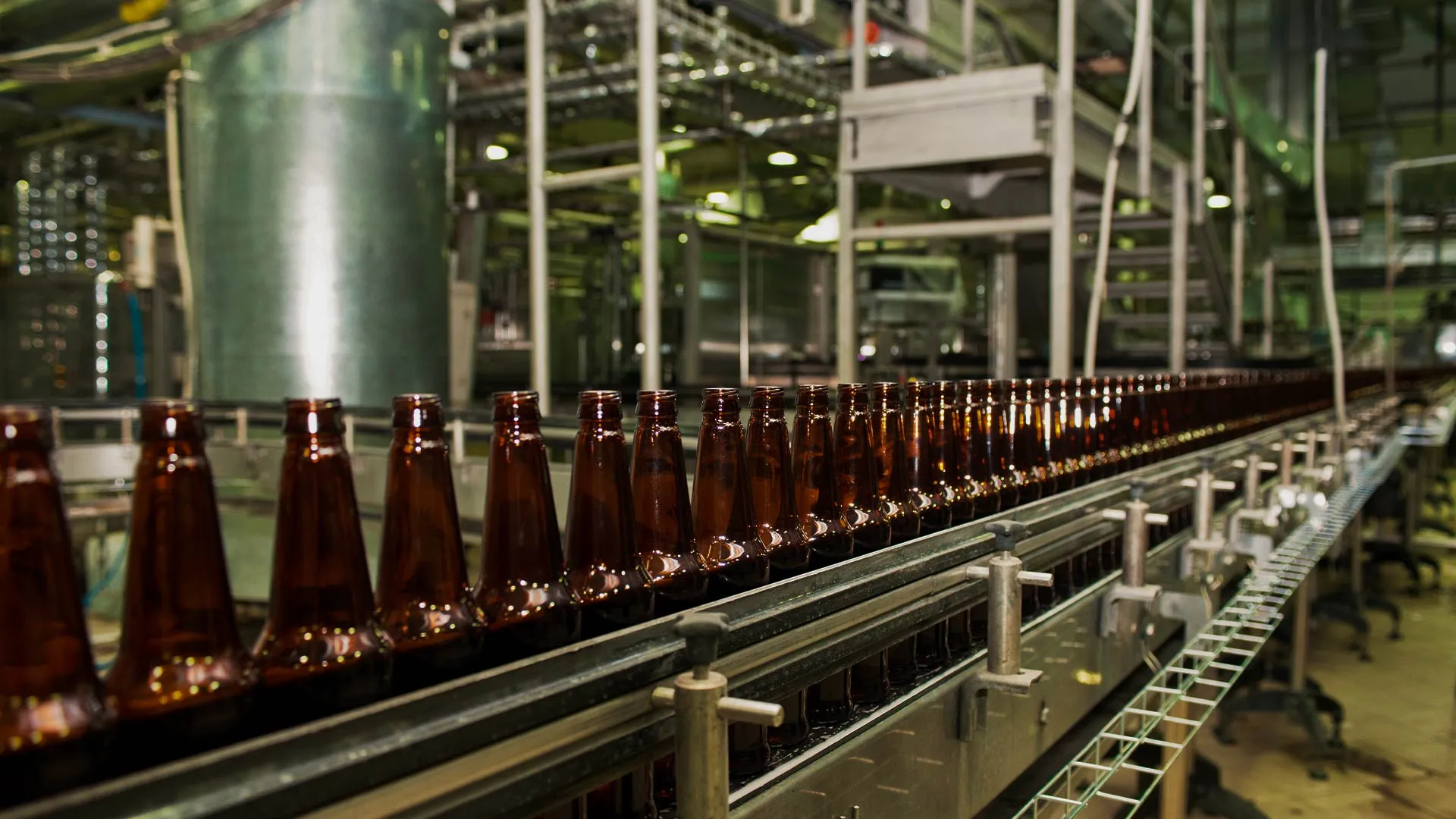 Estudiantes Tec CEM mejoran sensación térmica en hackathon de planta cervecera líder