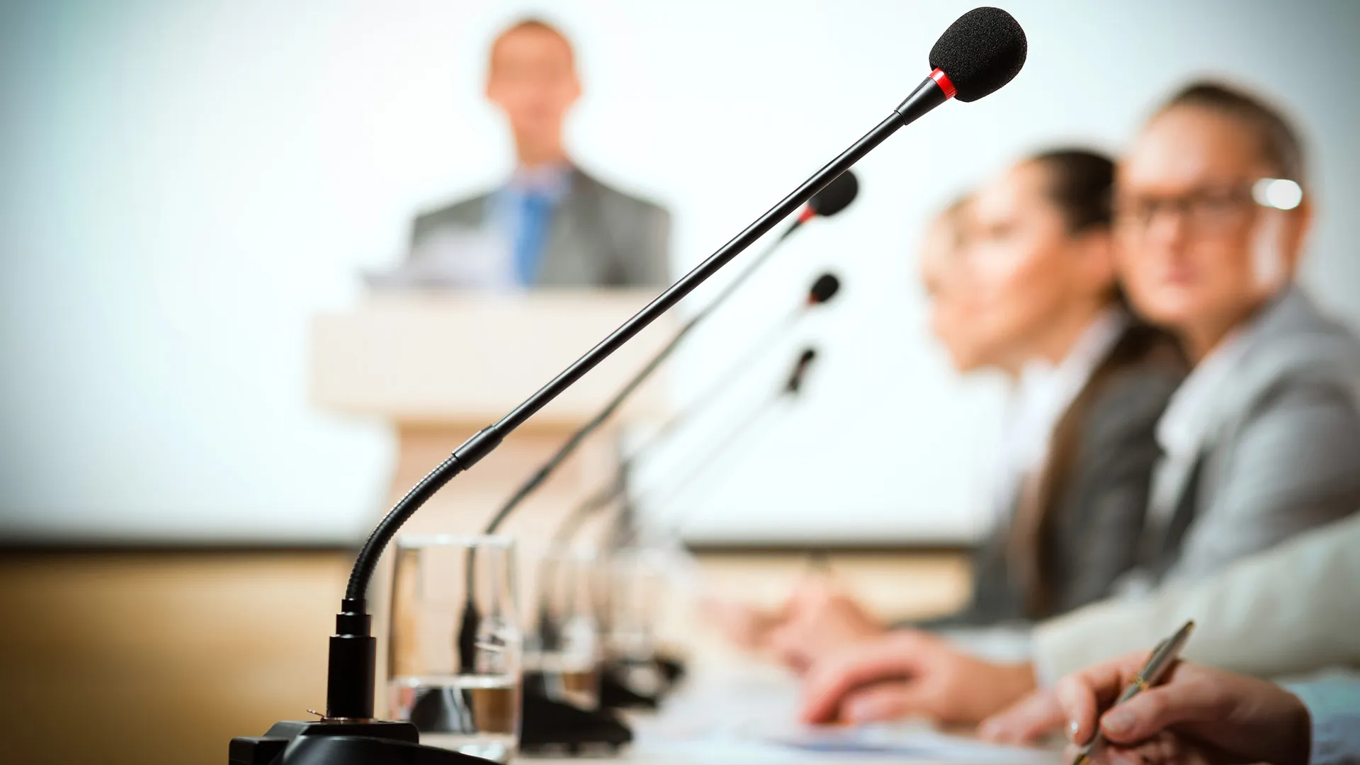 Estudiantes del Tec Santa Fe ganan concurso de derecho MootComp