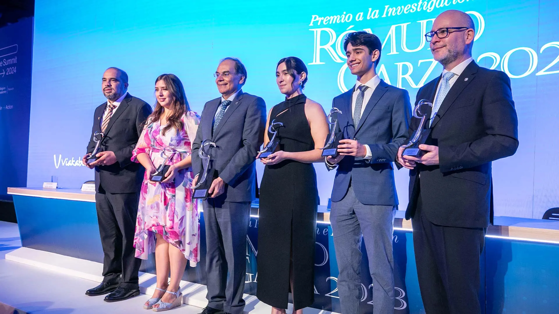 Ganadores del Premio Rómulo Garza 2023.