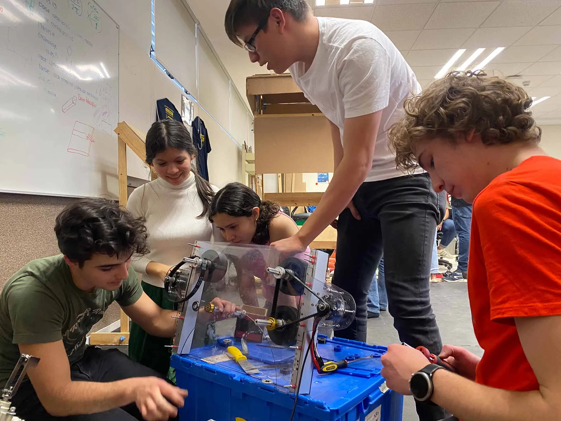 Equipo de robótica de PrepaTec Guadalajara se prepara para FIRST.