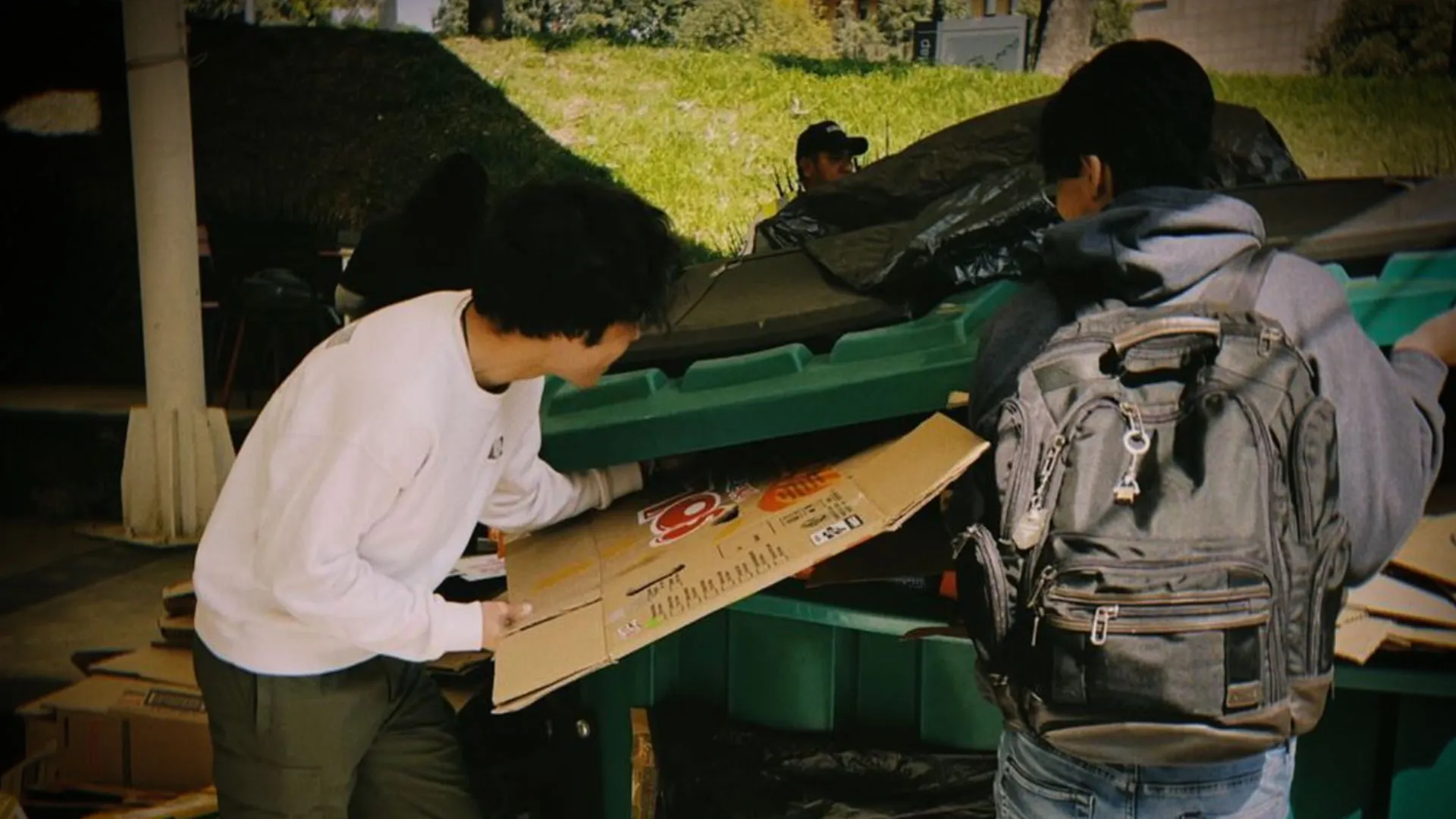 Estudiantes de PrepaTec transforma papel en oportunidades educativas