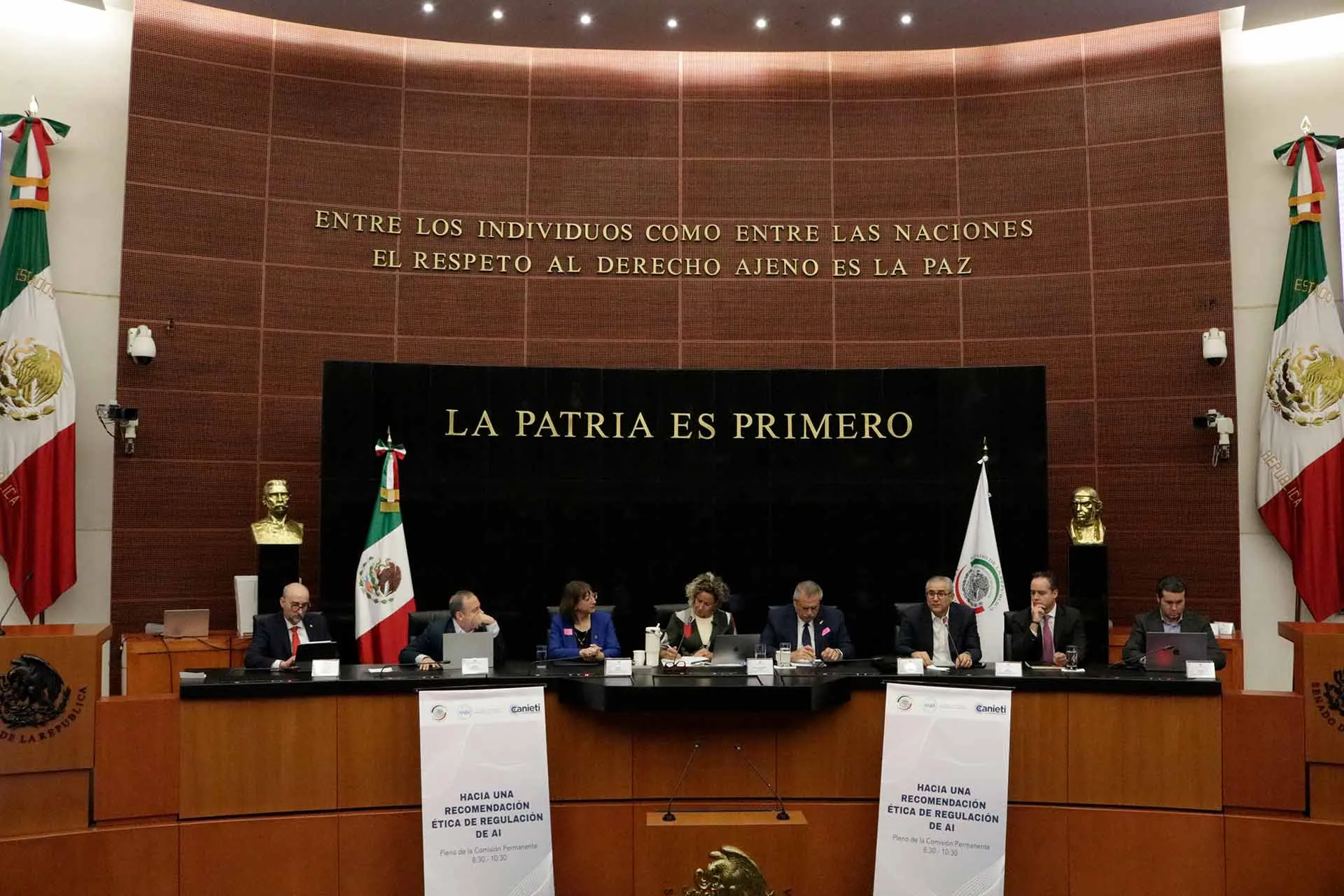 IA y ética y responsable en Encuentro en el Senado de la República.