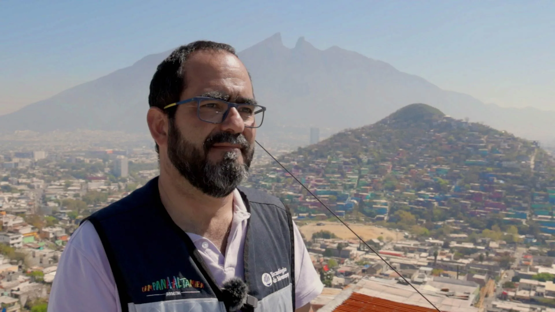 Víctor González: una vida dedicada al servicio social 