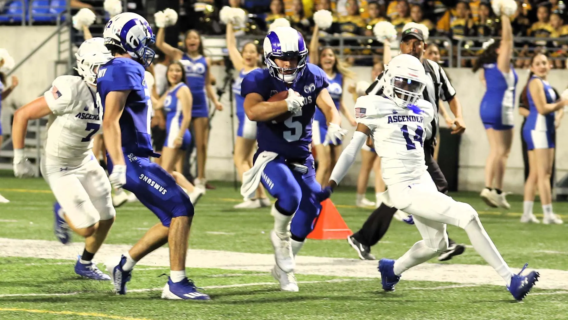 Borregos de PrepaTec MTY se impuso 35-13 a IMG Academy, en amistoso internacional.