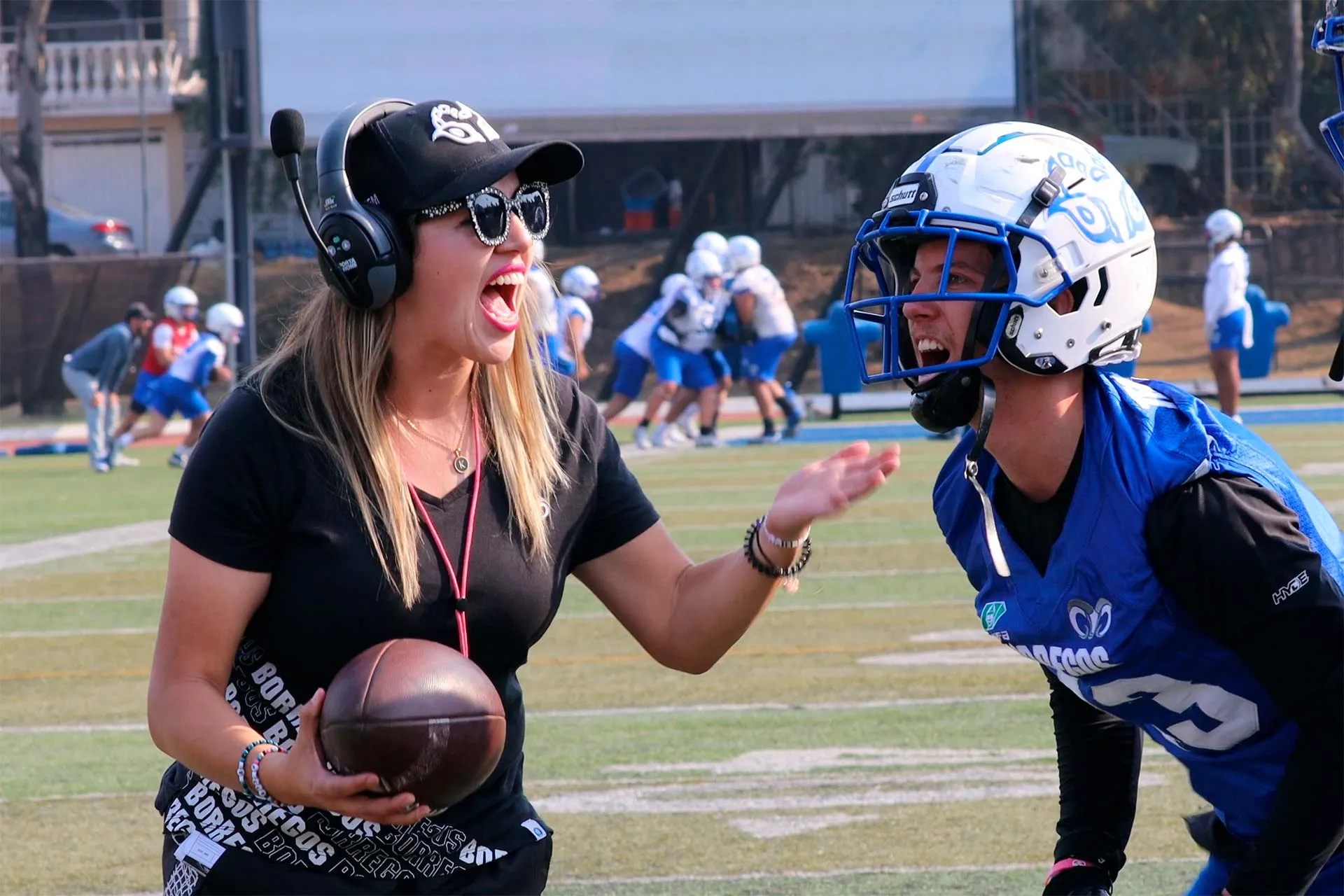 Arely Pérez, la coach "Kelly", durante sus sesiones de entrenamiento. con los Borrego de campus Estado de México.