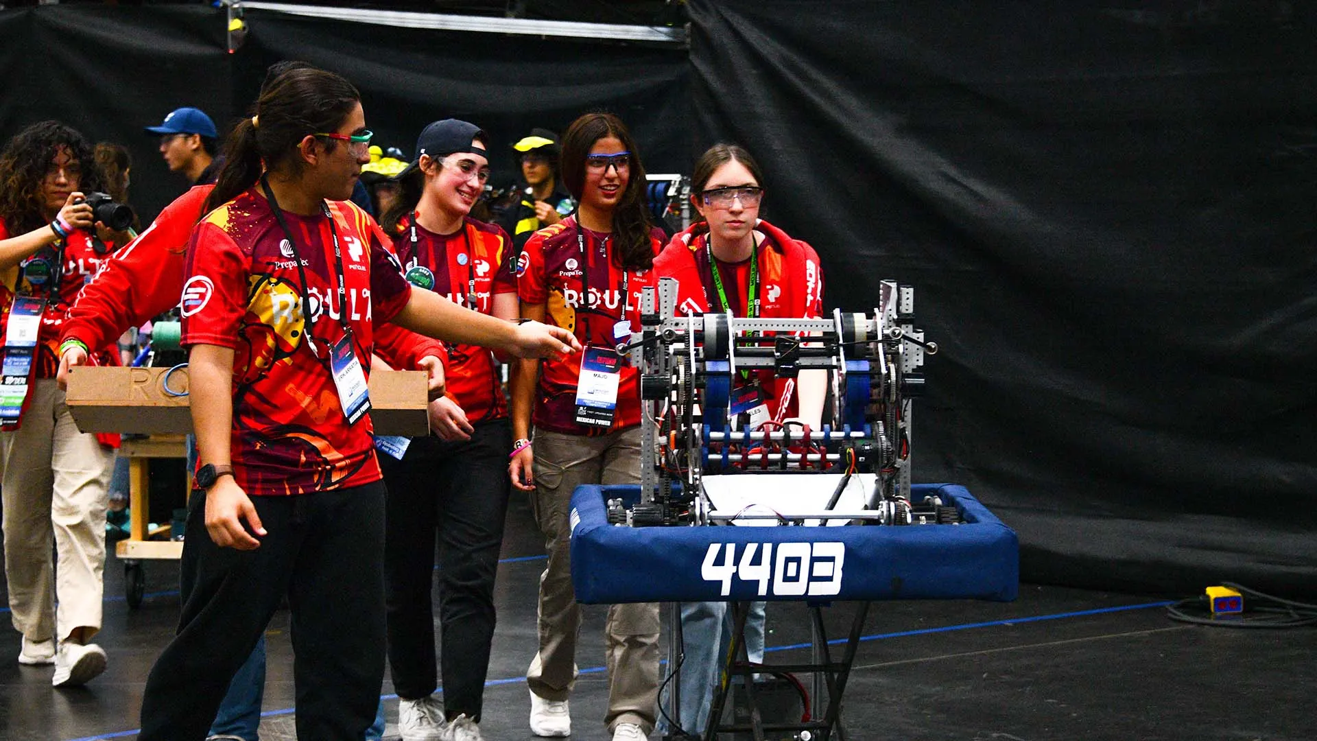 Equipo de robótica de PrepaTec Laguna participó en la competencia de robótica mundial de FIRST 2024