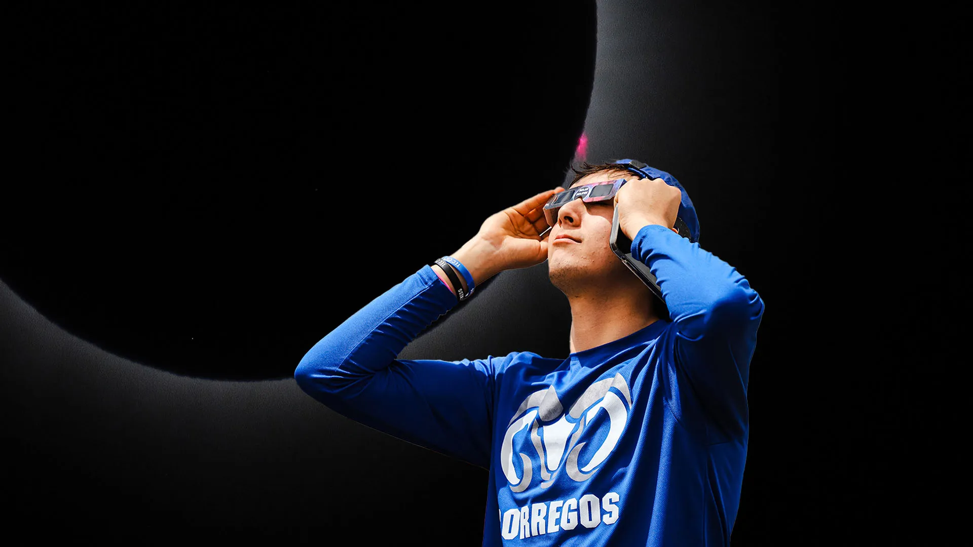 Observan eclipse solar 2024 desde el Tec de Monterrey campus Laguna