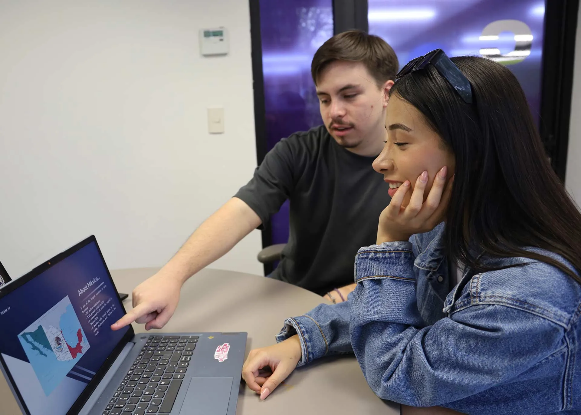 Concurso negocios con ética, ganado por estudiantes del Tec Guadalajara.