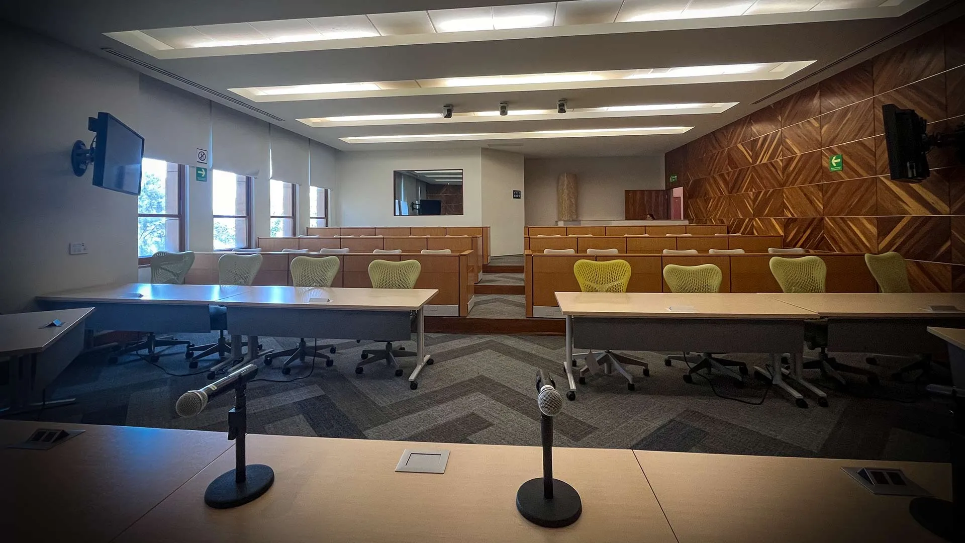 Tec CSF reinaugura sala de juicios para estudiantes de derecho