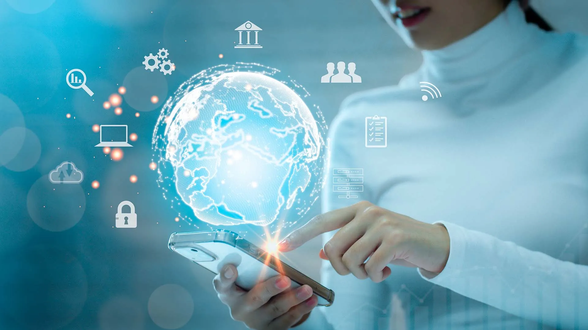 Una de las mujeres que protegerán América Latina de los riesgos de la IA, trabaja en el Tec