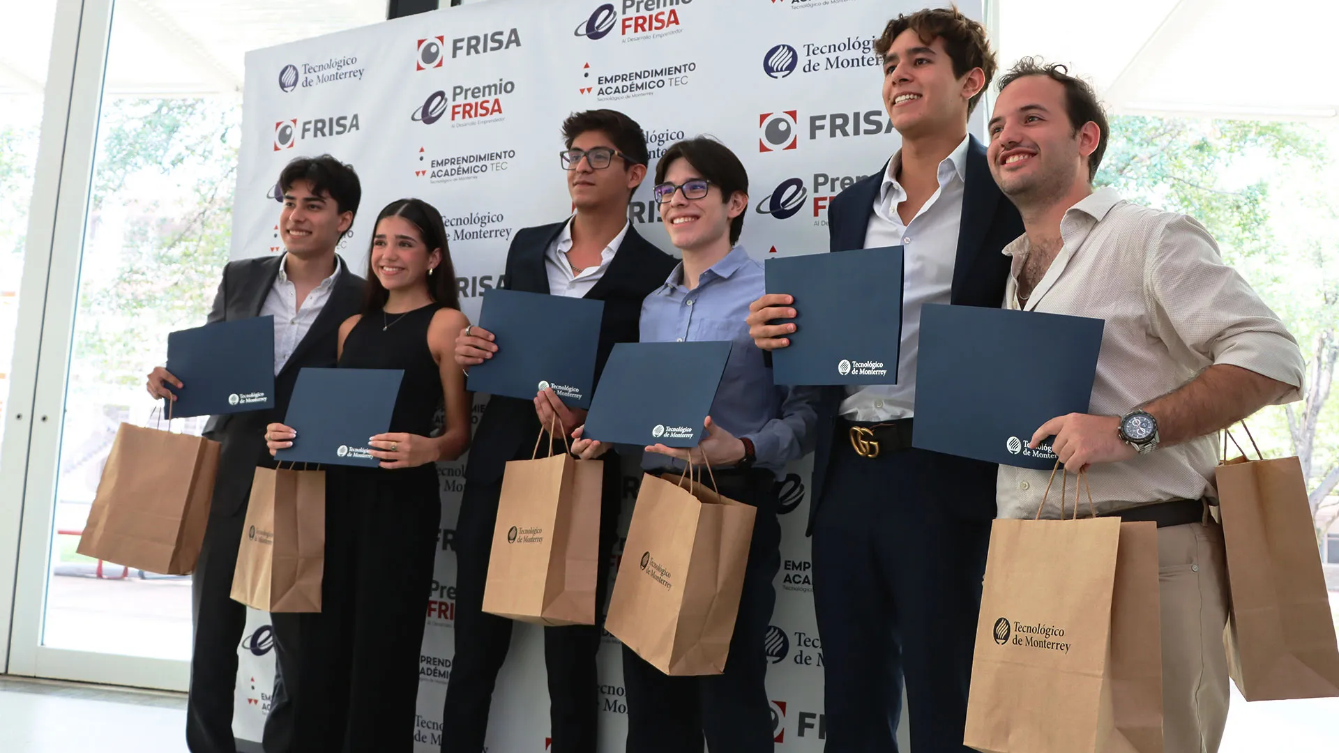Alumnos de campus Mty ganan Premio FRISA 2024
