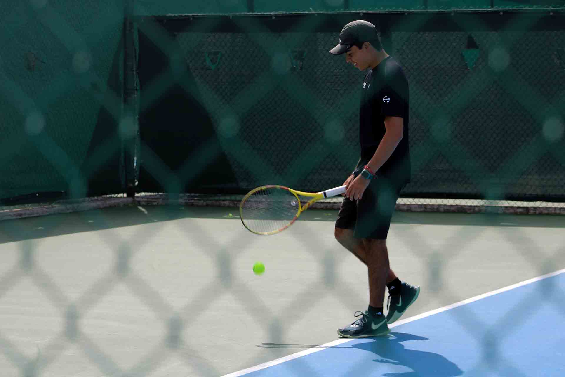 Tetracampeones en tenis, equipo de tec Guadalajara. 