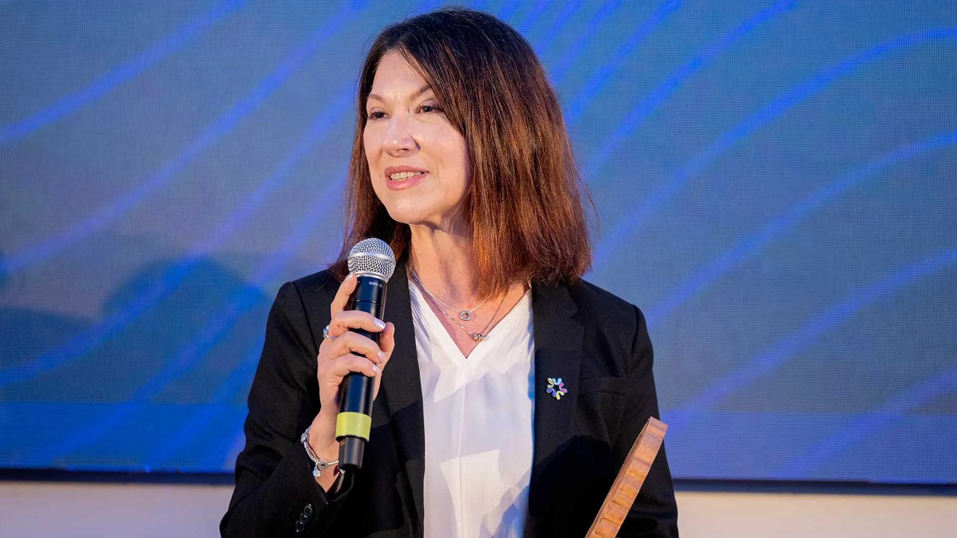 Adriana Amezcua, galardonada en campus Monterrey.