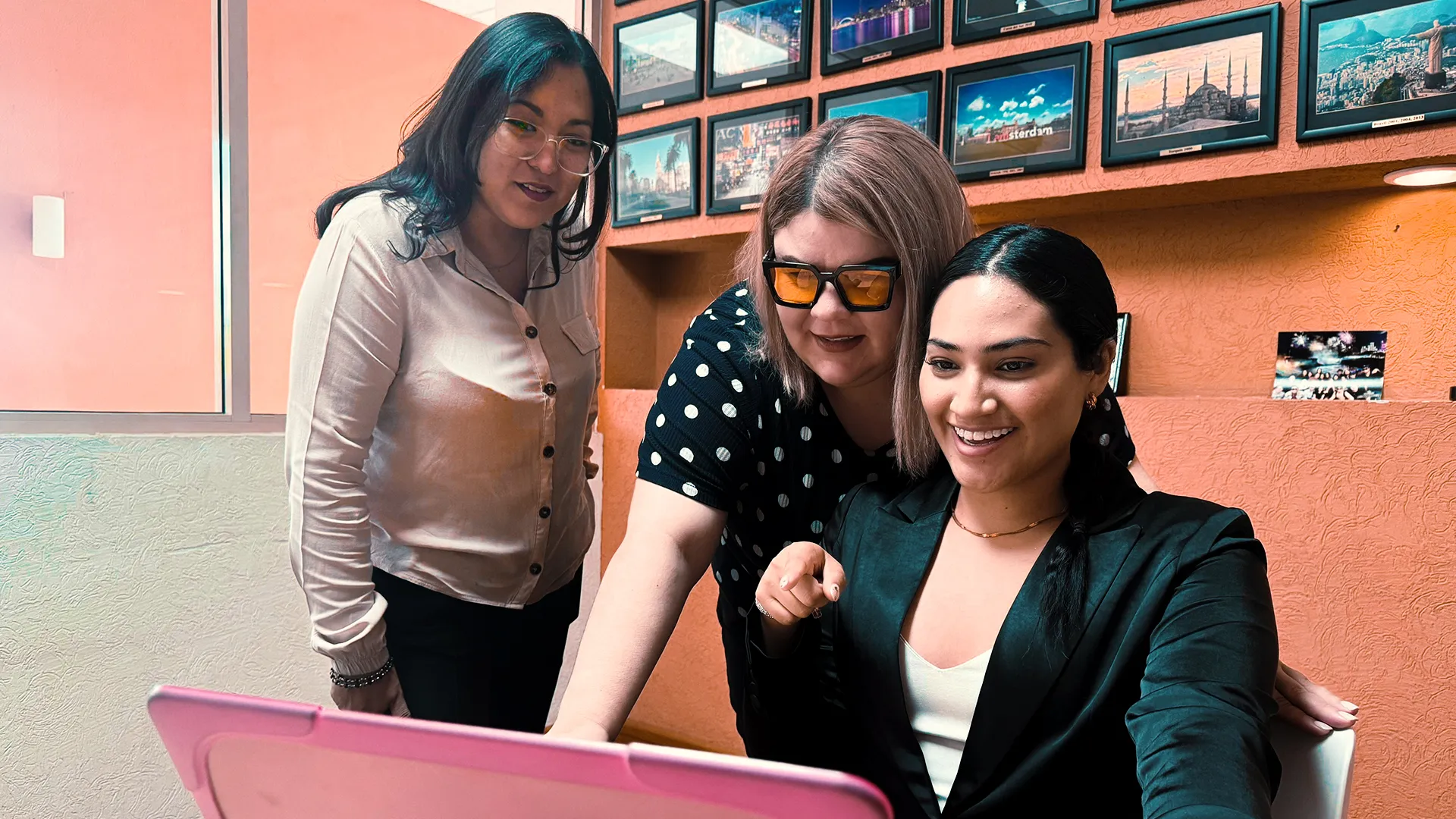 Alumna del Tec viaja a España para realizar prácticas de consultoría