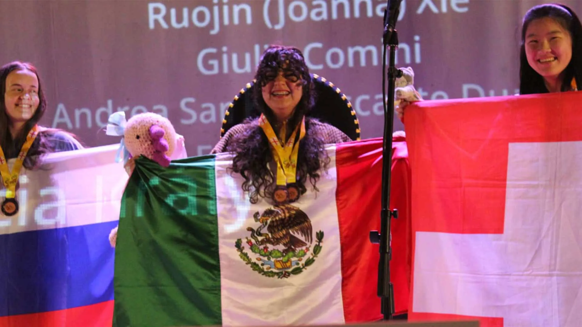 Andrea Cascante, estudiante de la PrepaTec Cuernavaca, logró la medalla de bronce como parte de la delegación mexicana en la Olimpiada Europea Femenil de Matemáticas EGMO en Georgia, en la ciudad de Kutaisi en Europa.