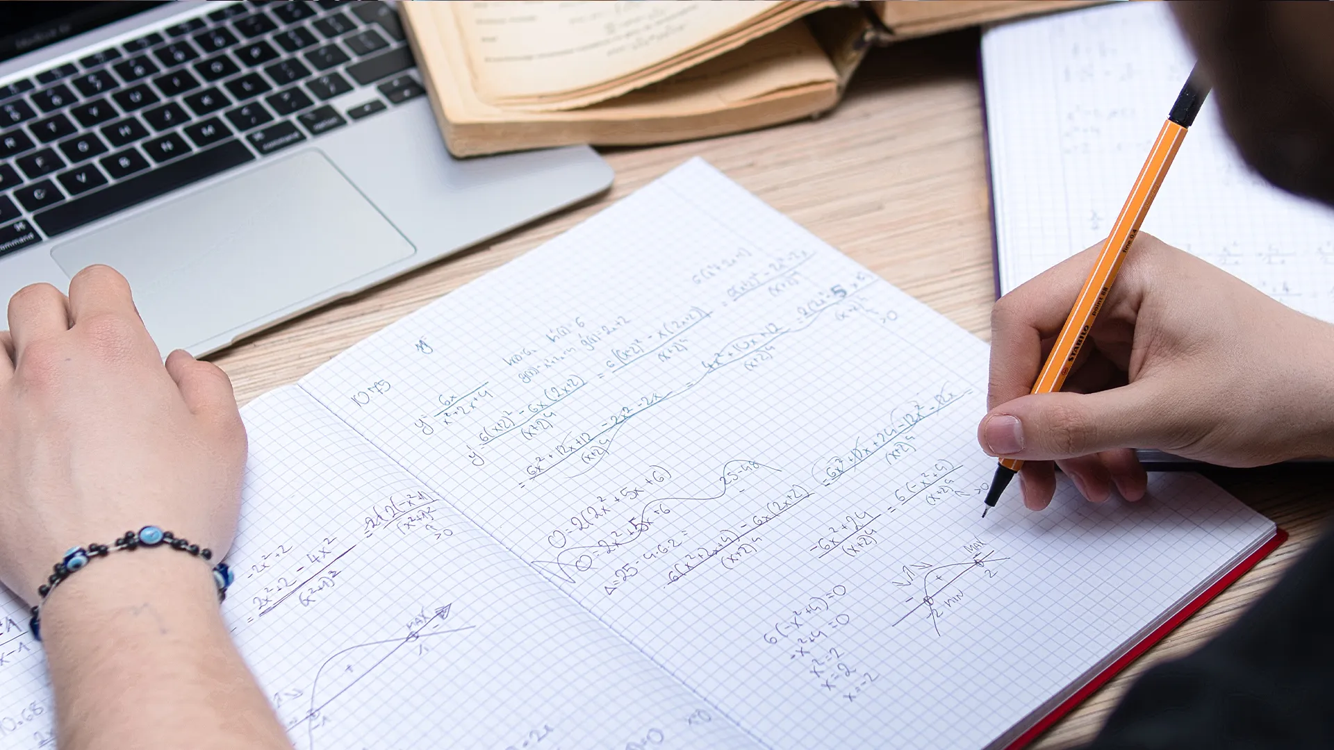 Equipo de PrepaTec CCM gana concurso de matemáticas