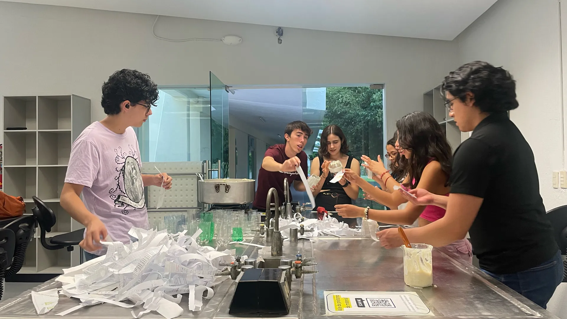 Equipo Ruta Azul campus León en actividades medioambientales