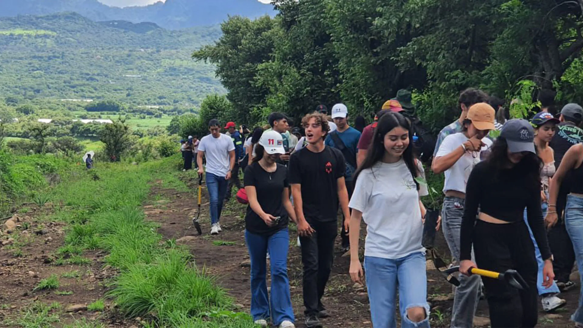 Alumnos PrepaTec contribuyen a biodiversidad de Morelos.