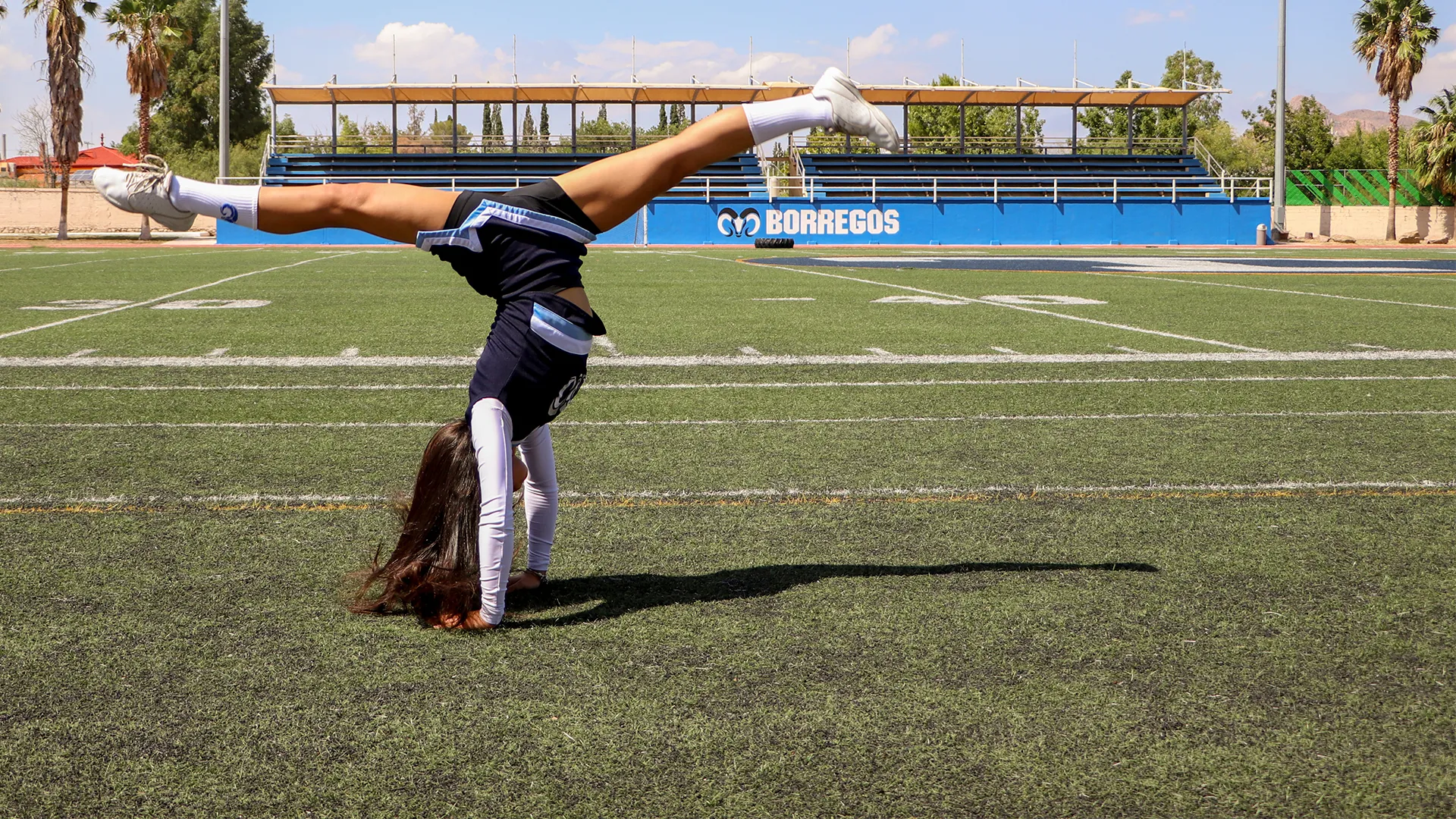 Alumna Tec de 15 años representará a México en campeonato de porristas