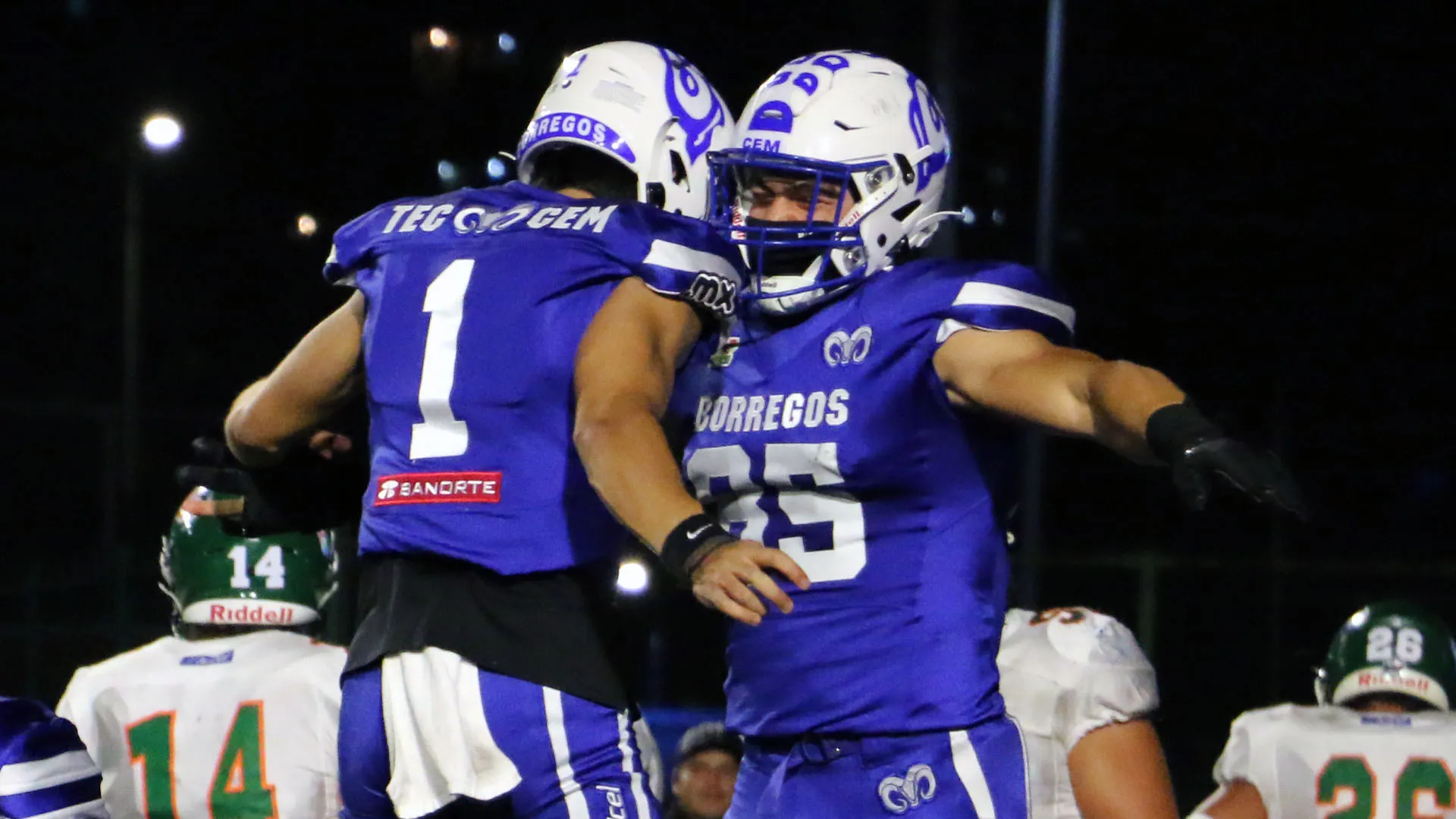 Borregos Tec CEM ganan partido inaugural en casa ante los Aztecas.