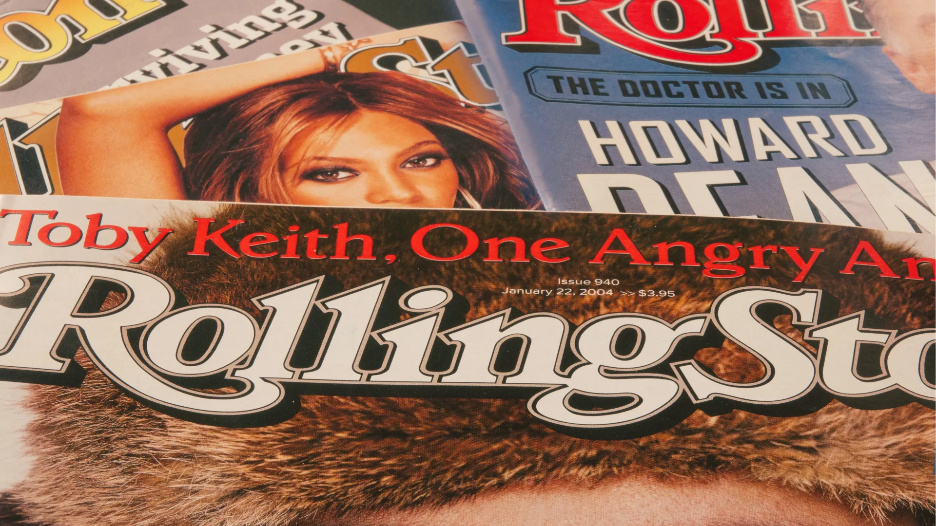 Estudiantes asisten a foro Rolling Stone