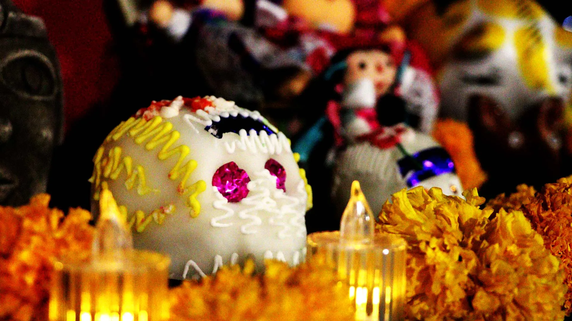 Altar de muertos en EXPOTEC 2024, en el Estadio Banorte, la casa de los Borregos.