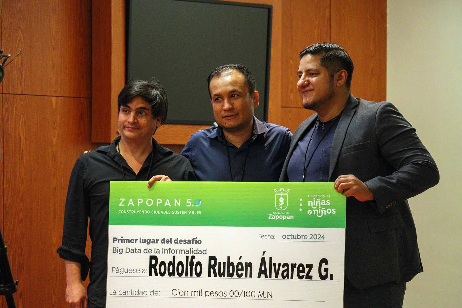 Ganadores del reto Zapopan de emprendimiento social en el que destacaron 2 proyectos del Tec Guadalajara.