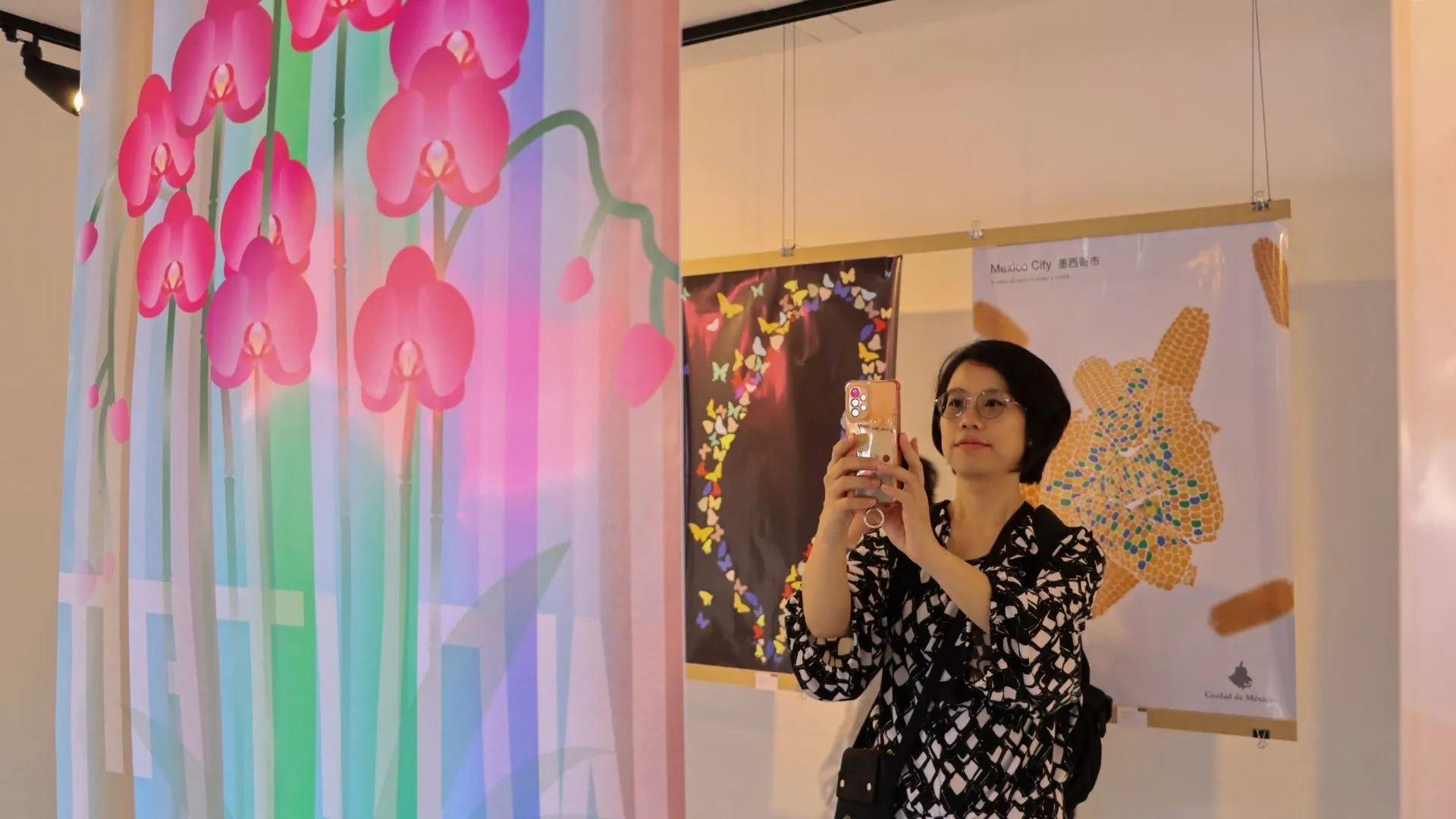 Tec campus Querétaro recibe a docentes de Taiwán para la bienal internacional de carteles de México.