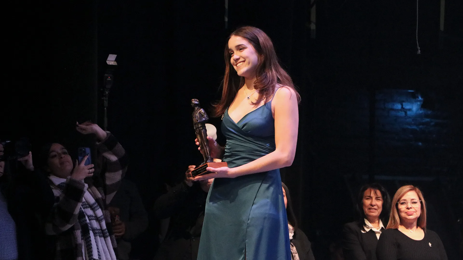 Deportista del Tec recibe premio de excelencia deportiva en Chihuahua