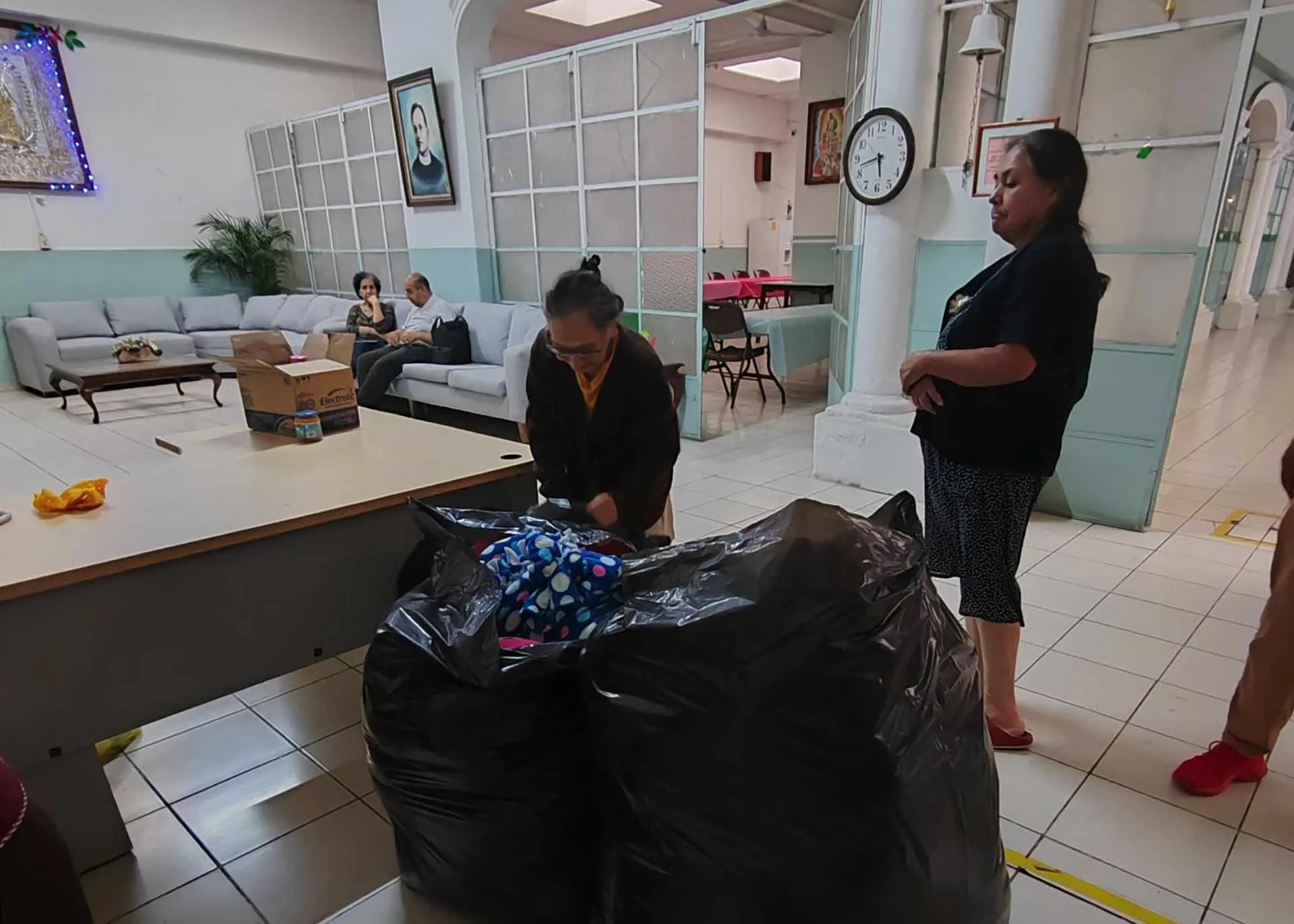 Cobijatón, labor social en PrepaTec Santa Anita. 