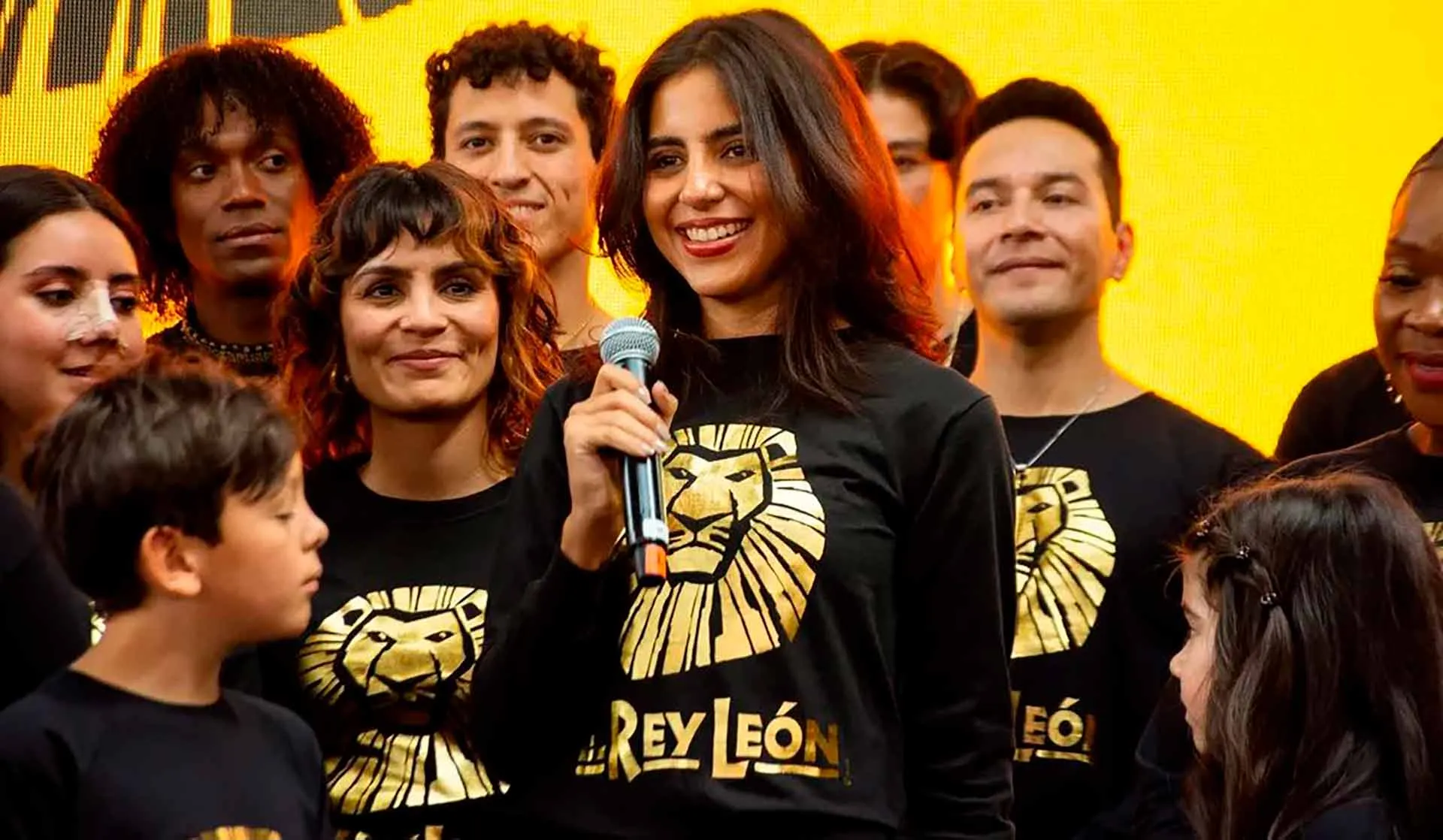 Majo, alumna del Tec Guadalajara, en El Rey León. 